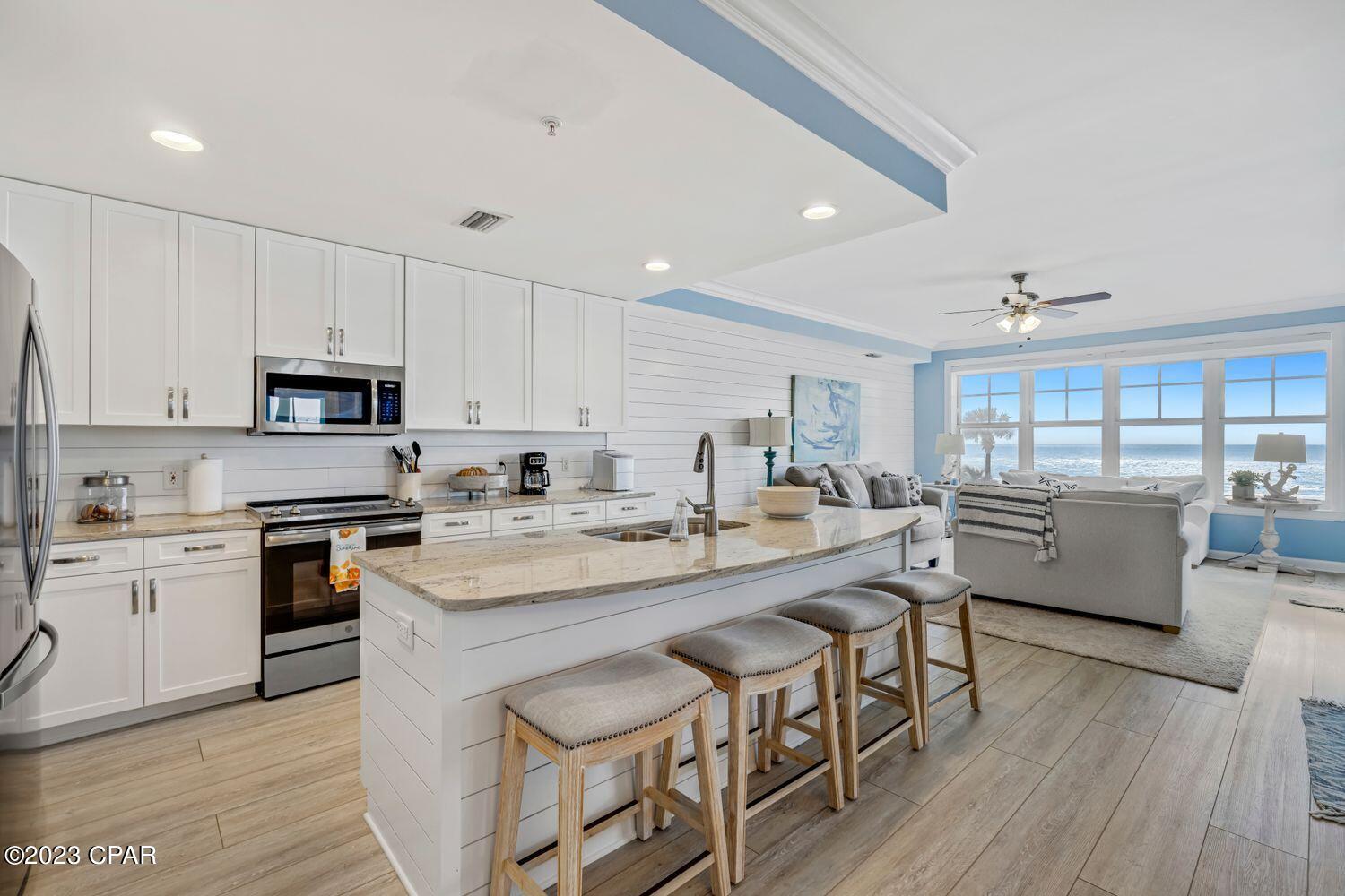 En Soleil Condo - Residential