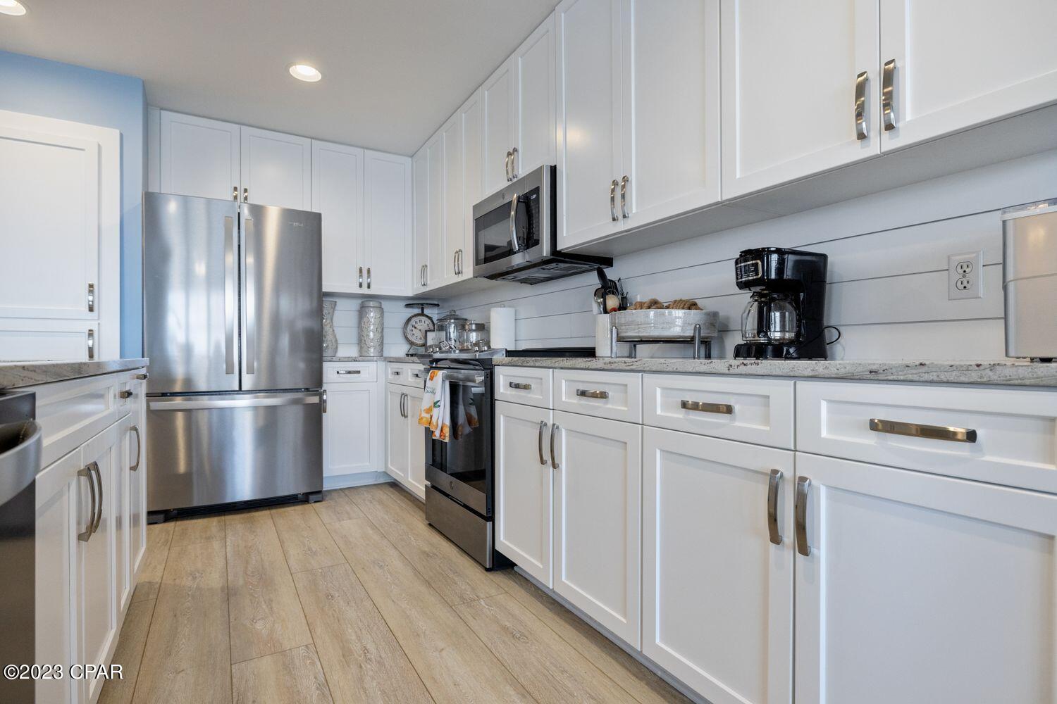 En Soleil Condo - Residential