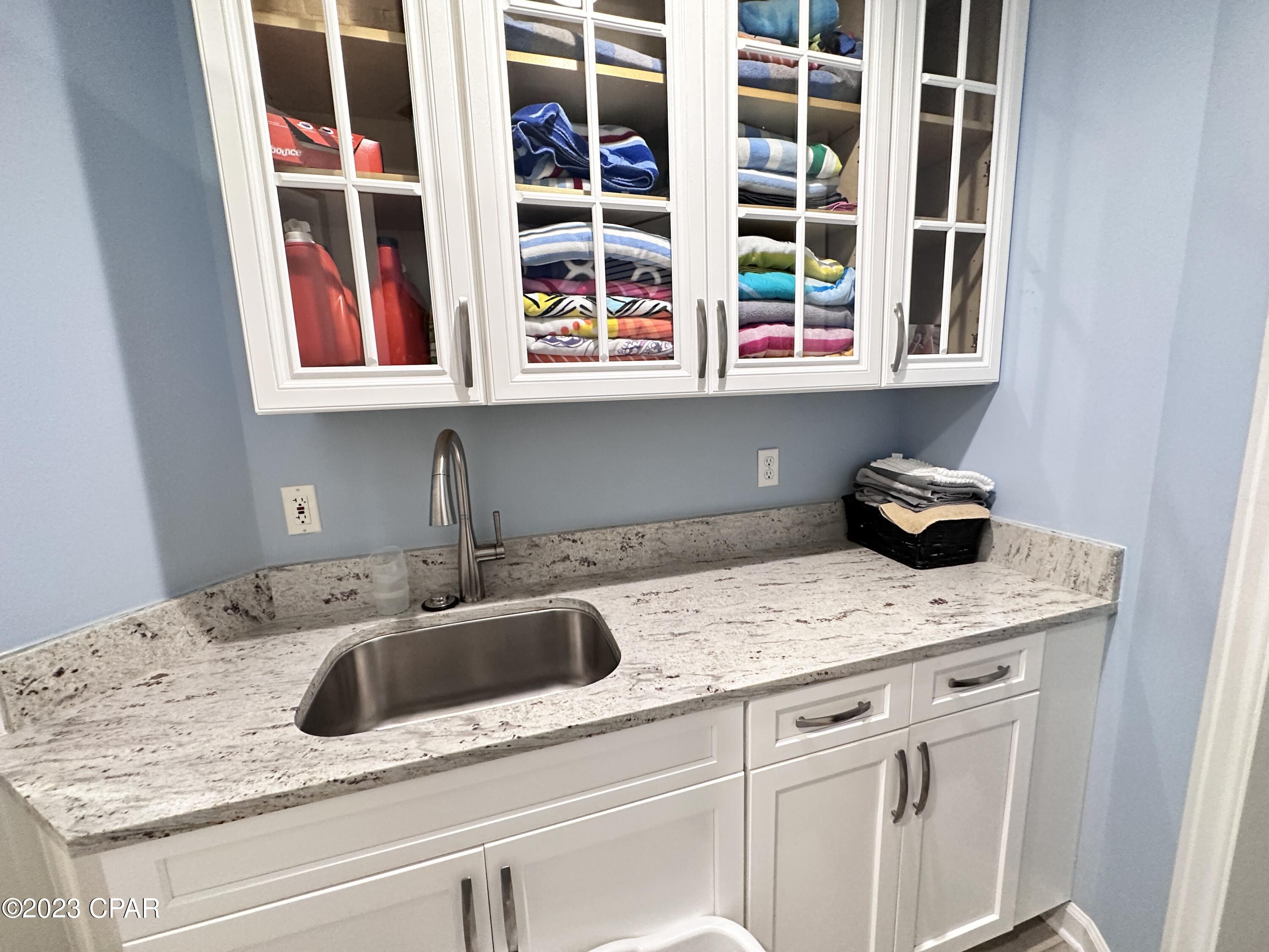 En Soleil Condo - Residential