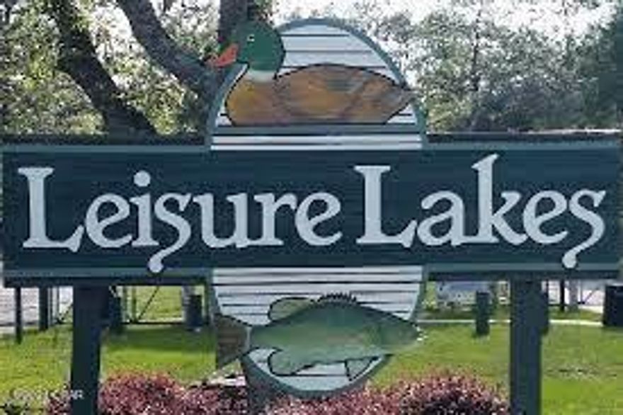 Leisure Lakes is a gated, equestrian-friendly community with great amenities, such as two recreational lakes, a pool, pavilion and horse trails. Located just 30 minutes north of Panama City, this 2.6 acres of land backs up to a large wooded area for ultimate privacy and serenity. The community allows for paddling or electric motors only in the lakes to preserve the natural environment. This would be a nice place to build a new home, or bring in a new mobile home.