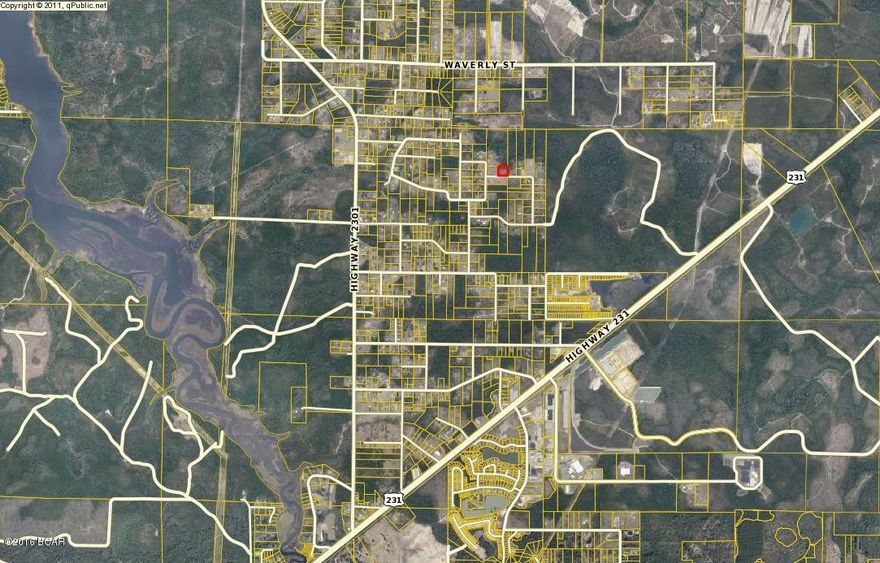 Great lot to build on, or for a mobile home. Well & Septic System on property. Unknown if operational