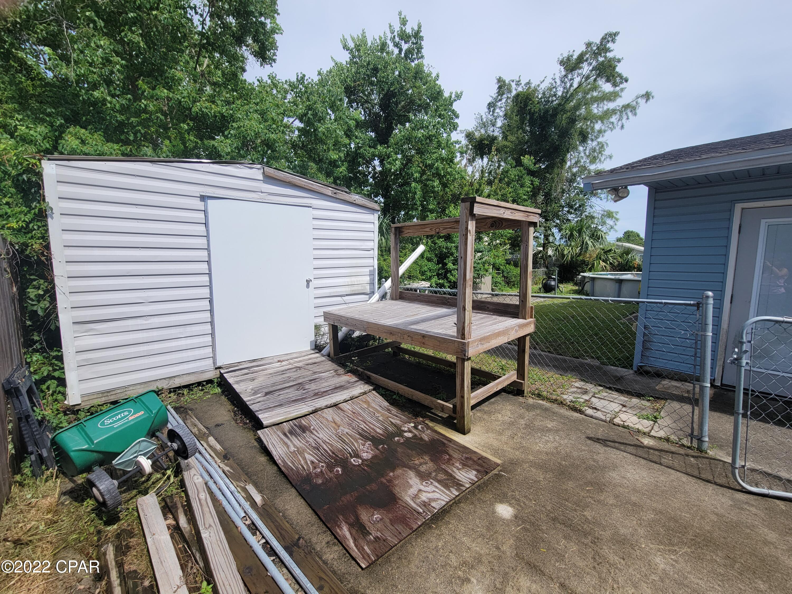 [No Recorded Subdiv] - Residential