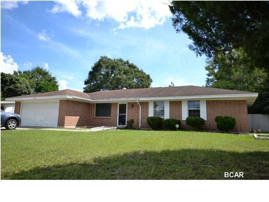 This Cherry Hill house is in a well-established neighborhood in Callaway close to Tyndall AFB, schools and shopping centers. The seller has gone to great lengths to make your new home ready for you. A great all brick 3B/2Ba home and has been completely renovated, boasting a brand new kitchen with all stainless steel appliances, new floors, a new roof (Oct.2014) with GAF architectural shingles, and the outside AC unit was replaced 2013. This very roomy home appears larger on the inside than it does on the outside, just like Dr Who's TARDIS, has a two car-garage and the backyard is completely fenced with an in-ground pool All info is approx. and should be verified by Buyers if important.