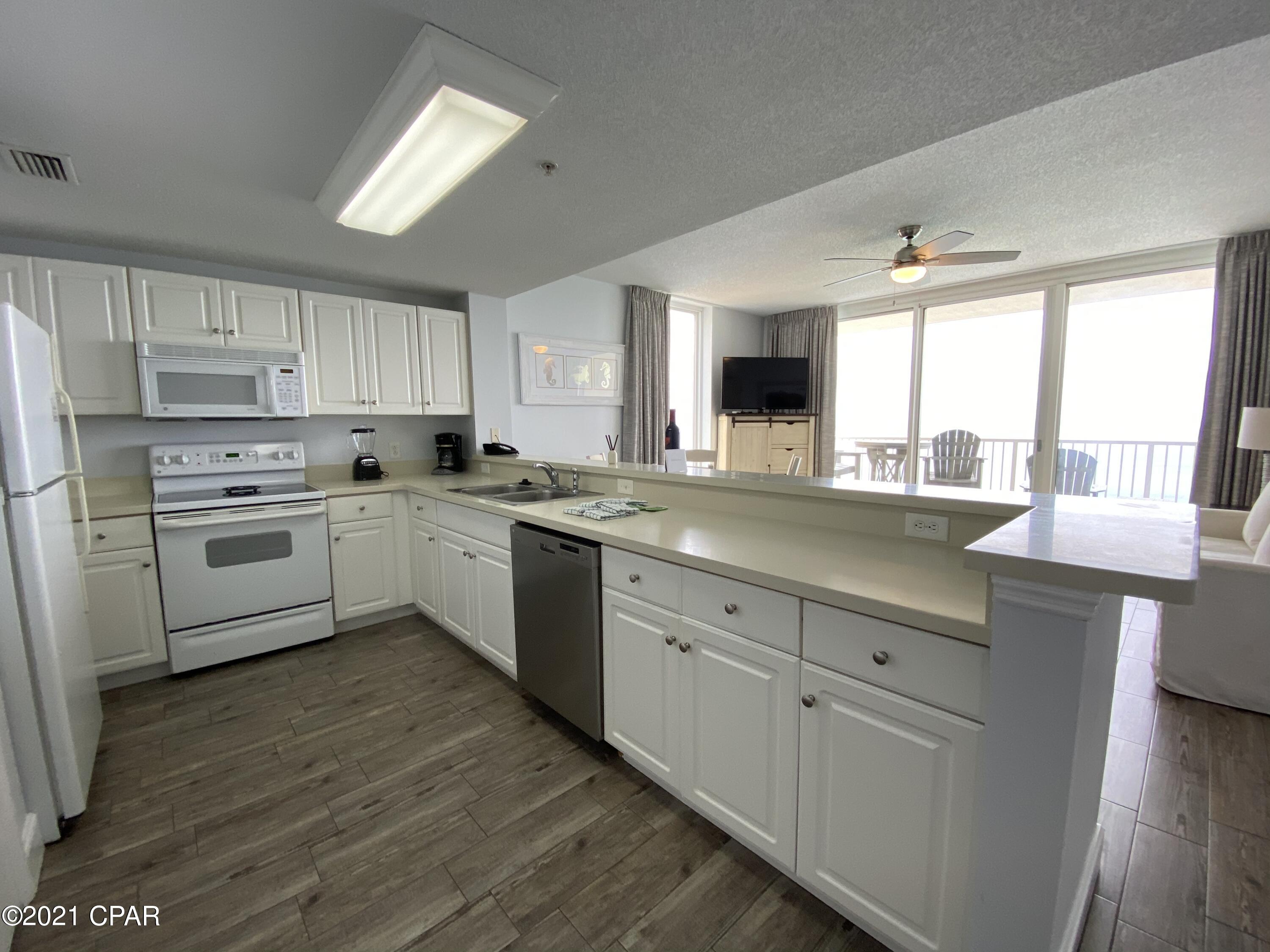 Majestic Beach Tower I - Residential