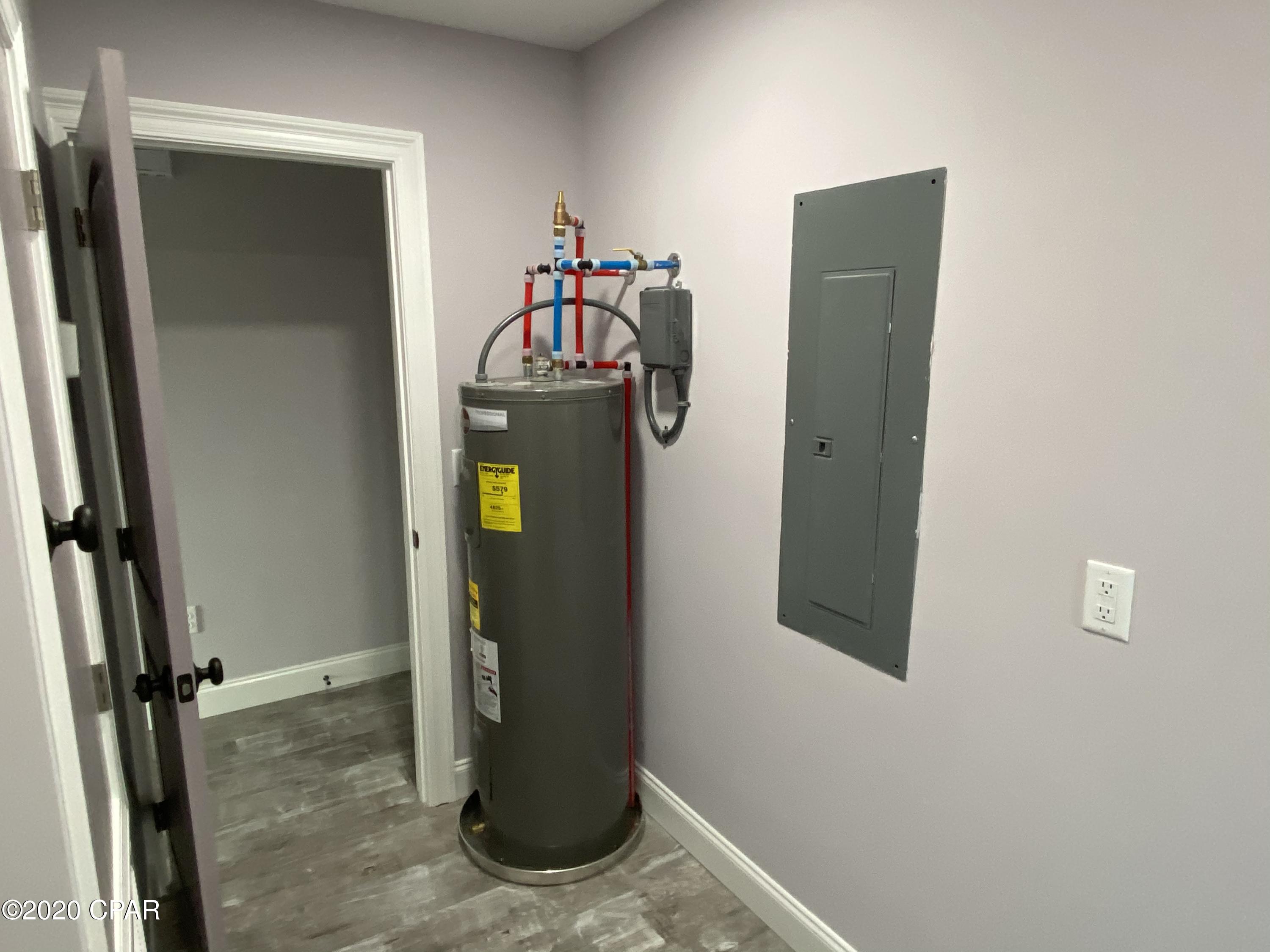 Baywood Shores Est Unit 4 - Residential