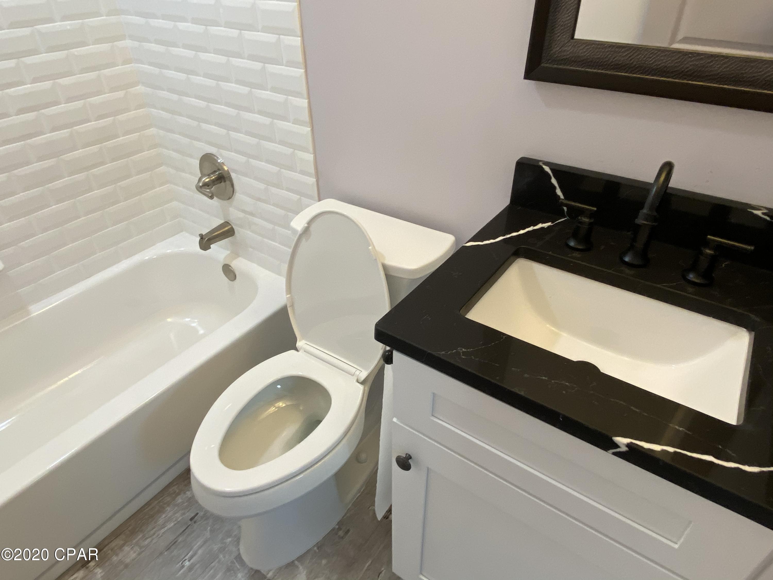 Baywood Shores Est Unit 4 - Residential