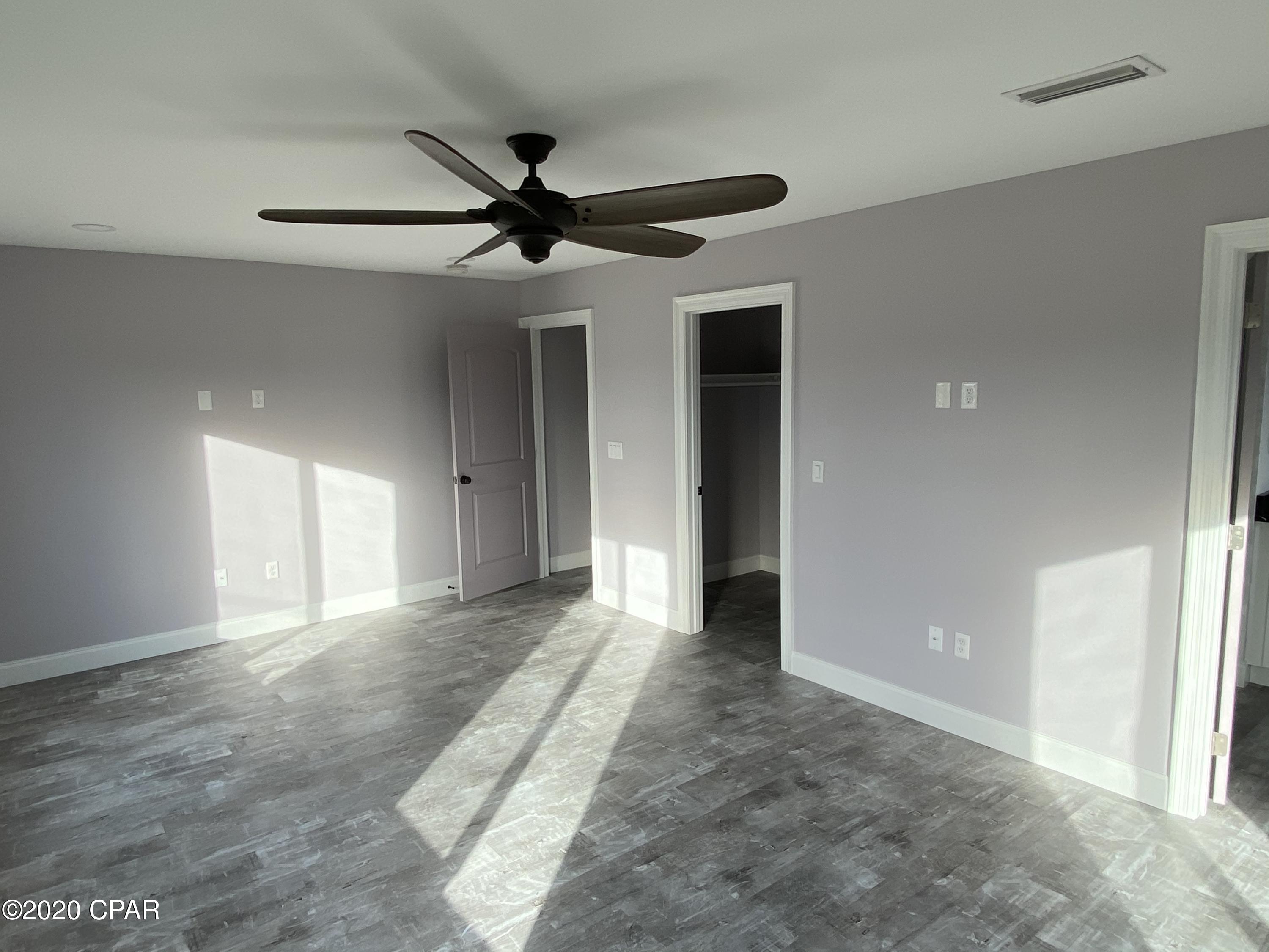 Baywood Shores Est Unit 4 - Residential