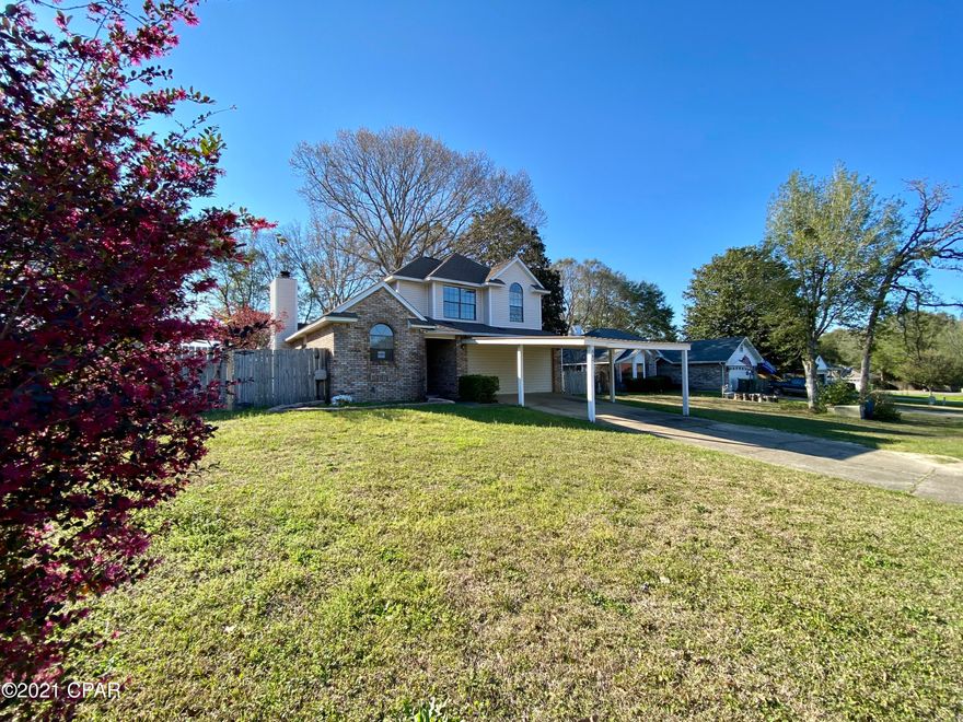 Real Estate Owned REO. Enjoy your summers in your back yard pool. This 4 bedroom 2 1/2 bath home has two living room areas and one would be perfect for the kids playroom or game room. Kitchen comes with granite counter tops, oak cabinets with under mount sink and updated ceramic tile. Living room has a brick wood burning fireplace and laminate wood flooring. The large master suite is on the first floor with private bathroom. 3 Additional bedrooms upstairs with a full bathroom. Enjoy your florida room with sliding glass windows. Great tool shed conveys for your lawn equipment. This property may qualify for Seller Financing (Vendee). Call today to view 5940 Creekside Cir