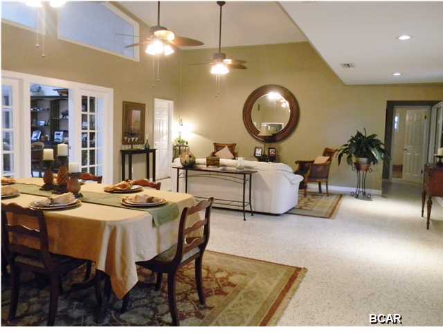 Grand Lagoon Banks - Residential