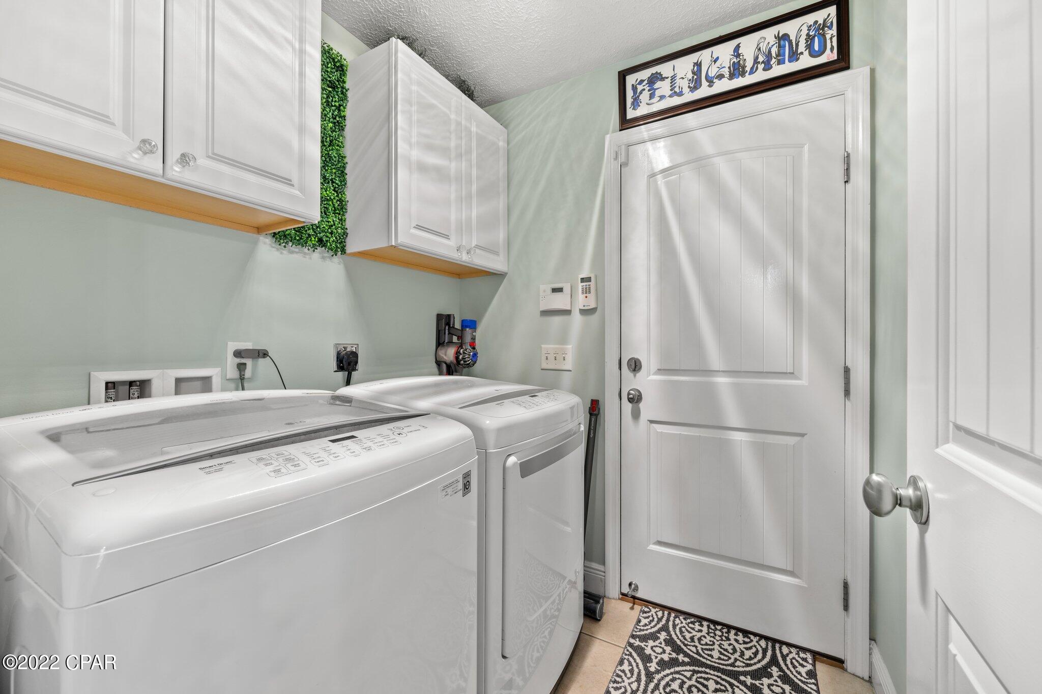 Hawks Landing - Residential