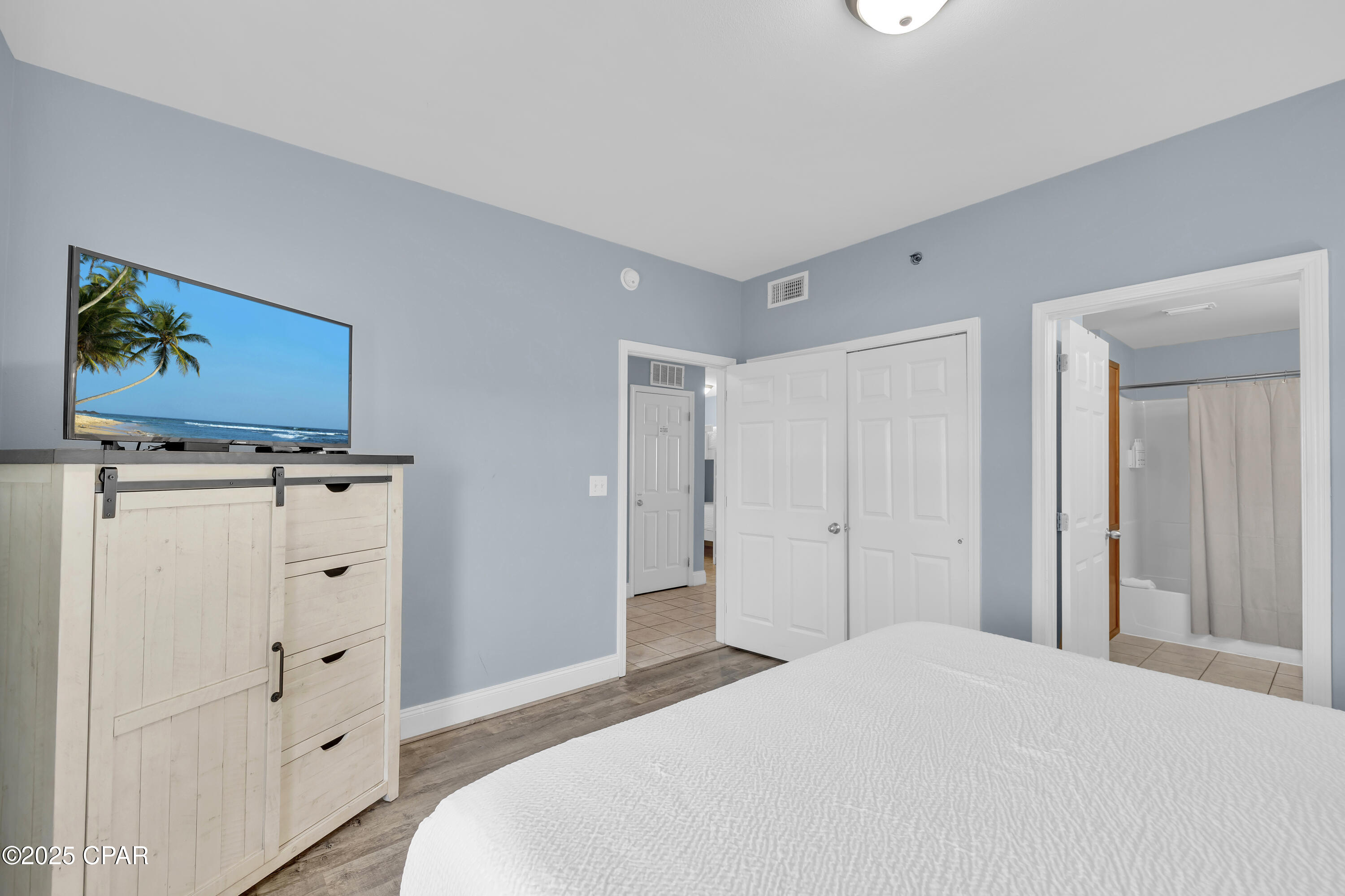 Laketown Wharf - Residential