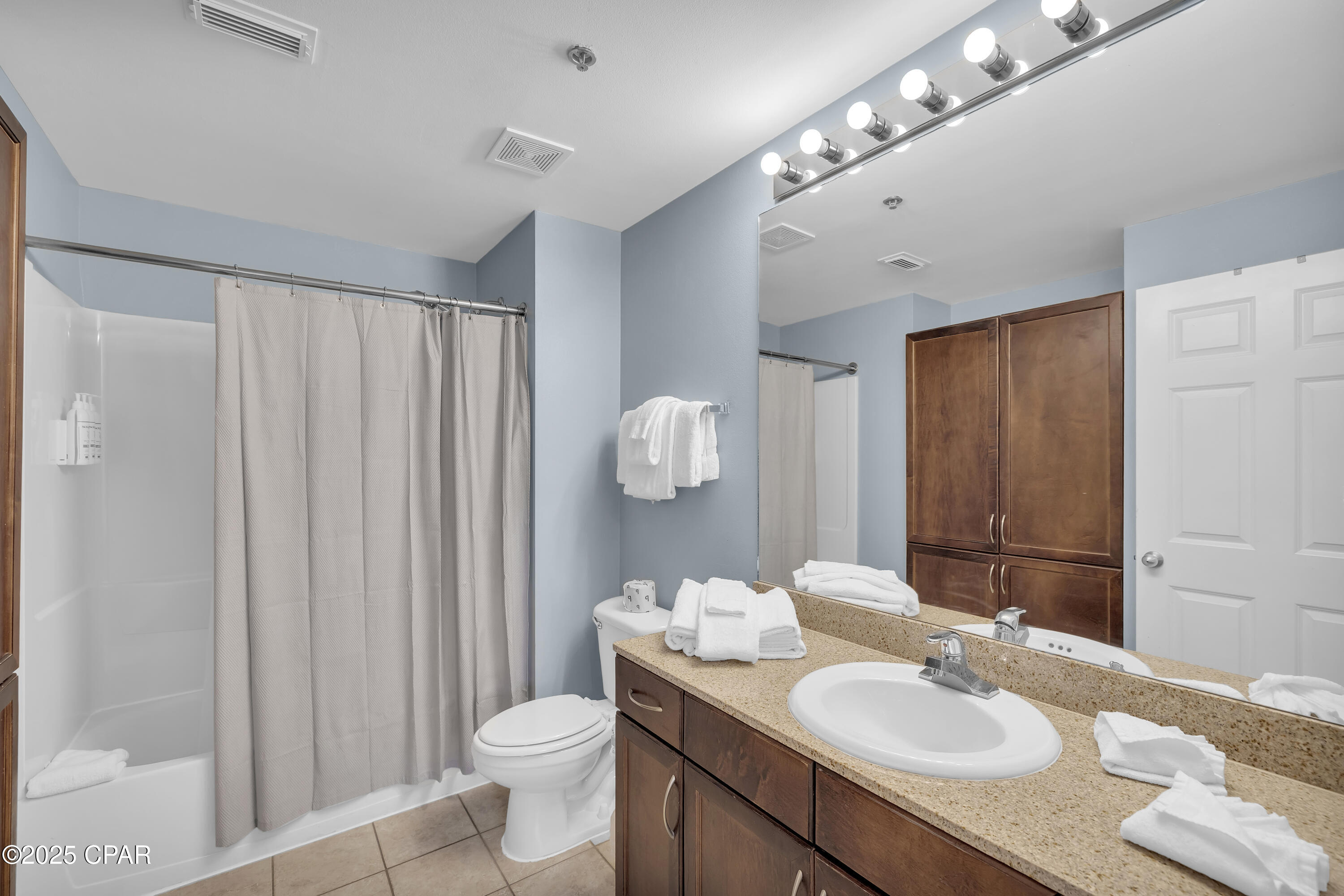 Laketown Wharf - Residential