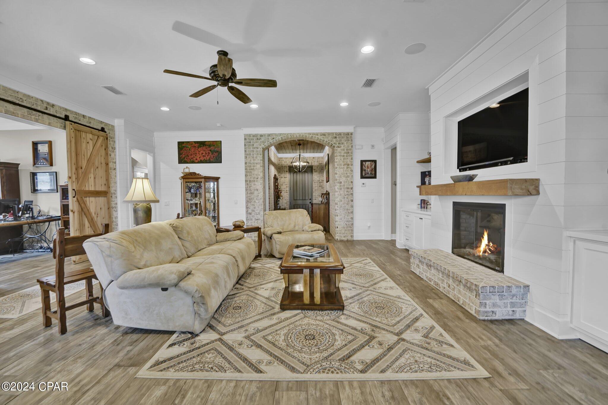 Bayou Oaks North - Residential