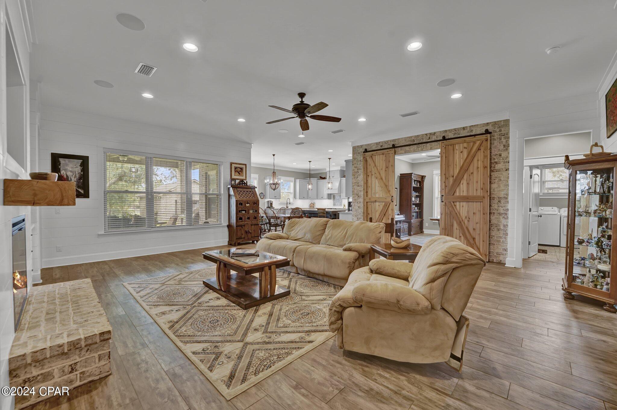 Bayou Oaks North - Residential