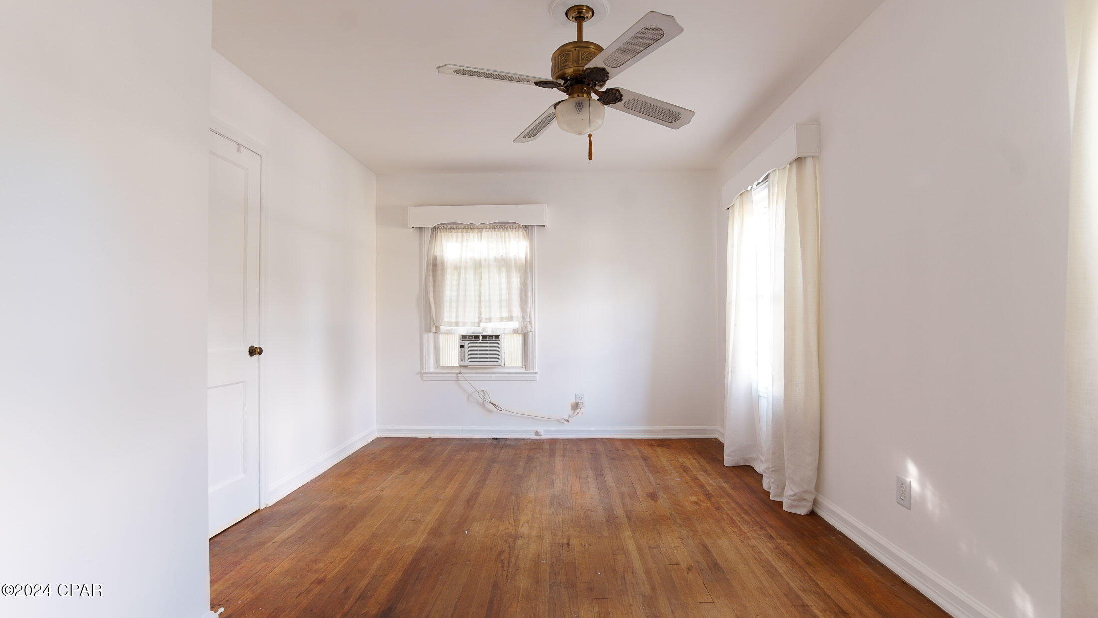 Cove Terrace - Residential