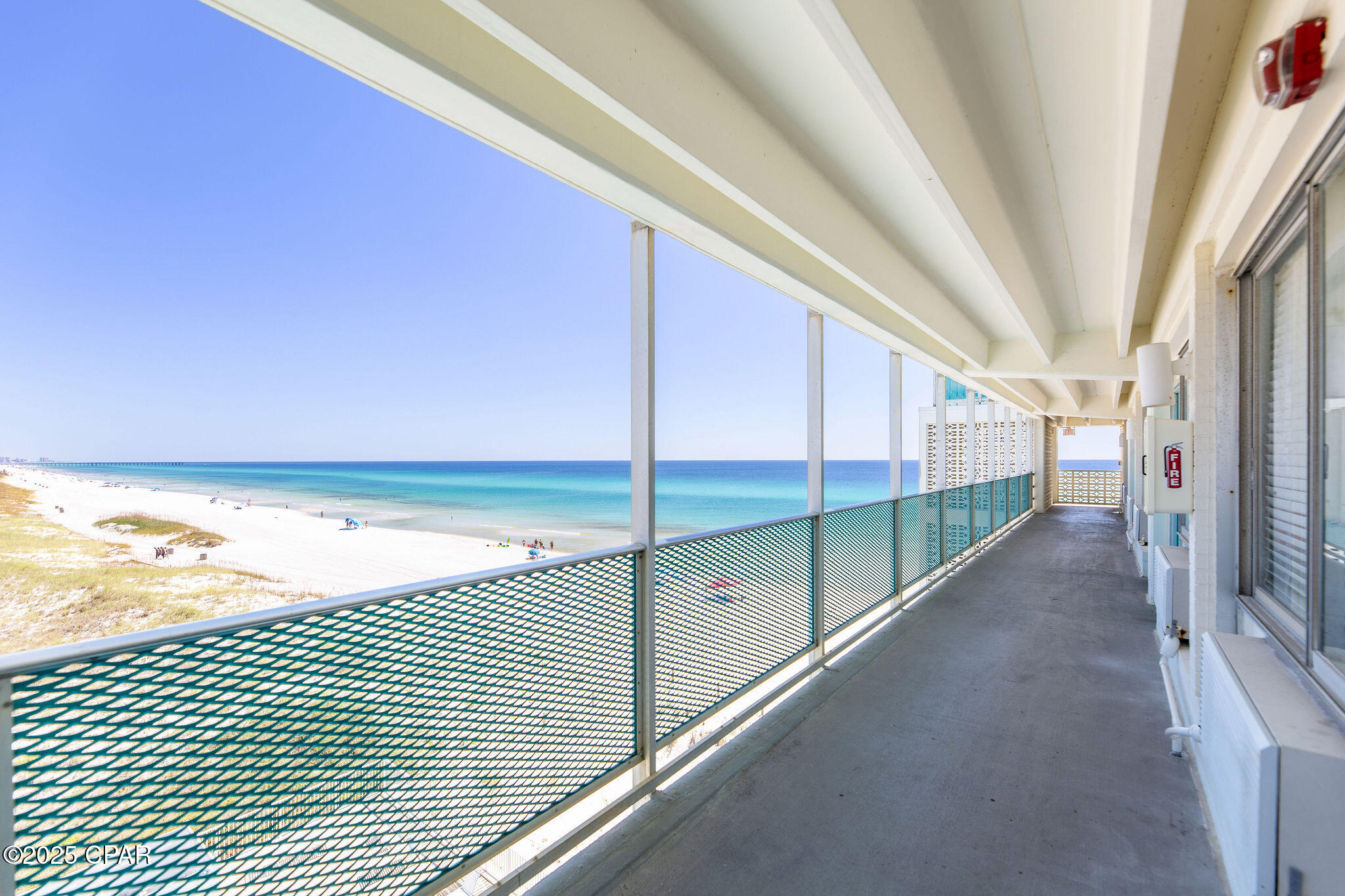 Fontainebleau Terrace - Residential