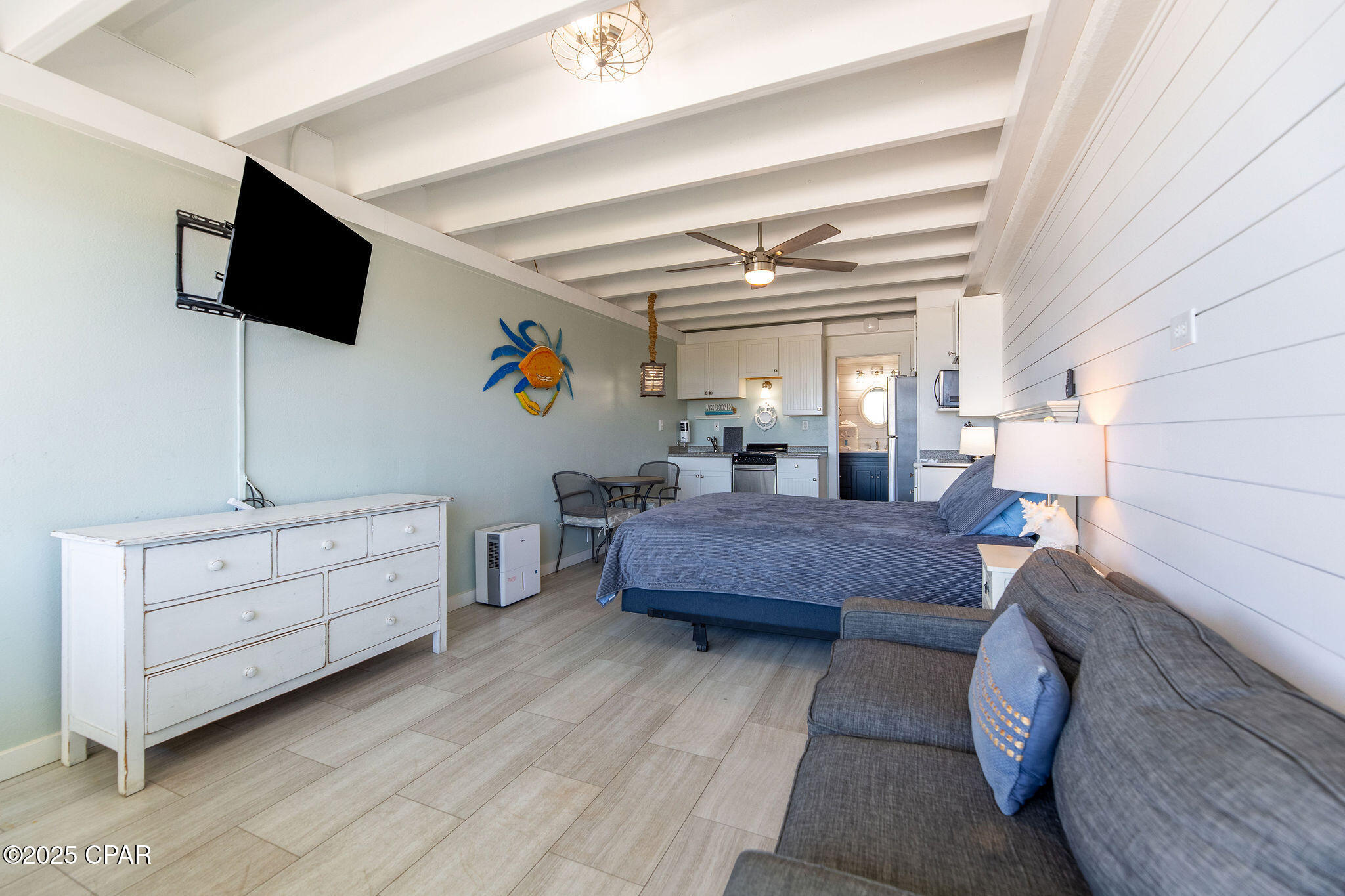 Fontainebleau Terrace - Residential