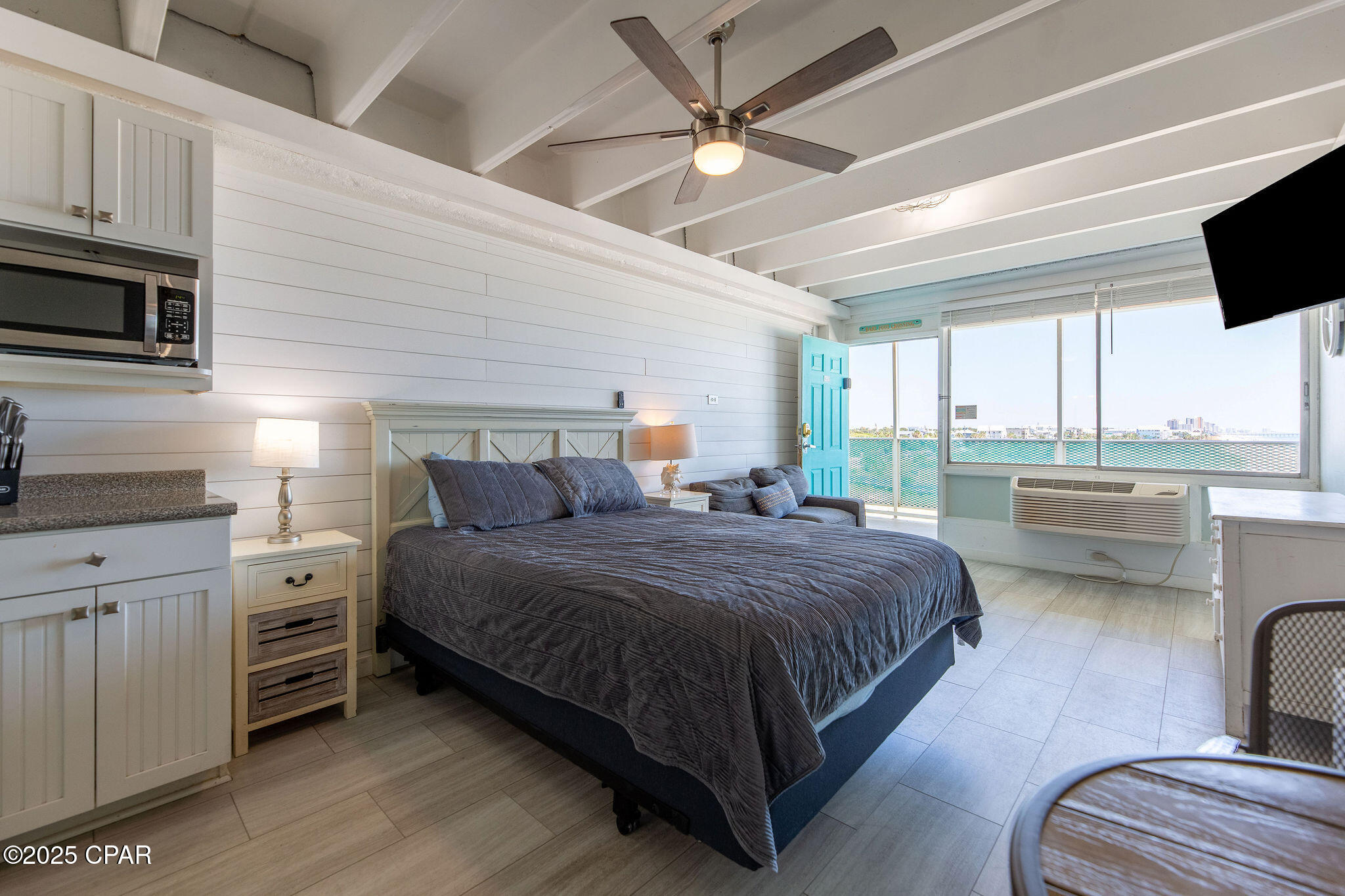 Fontainebleau Terrace - Residential