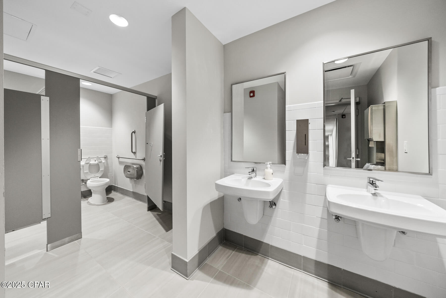 No Named Subdivision - Commercial Lease