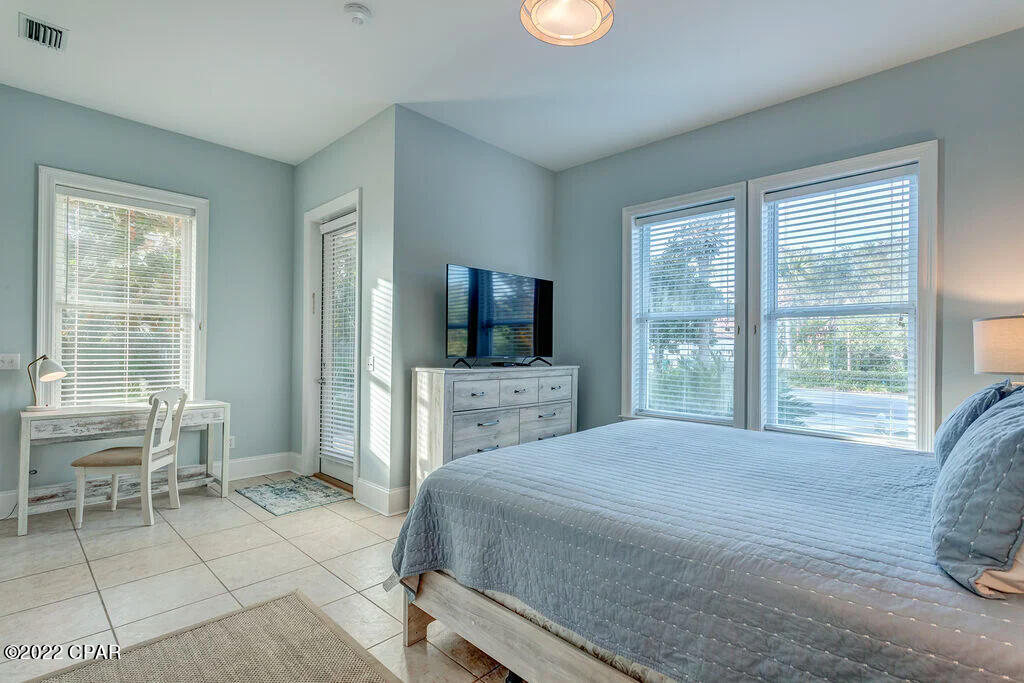 La Valencia Beach Resort - Residential