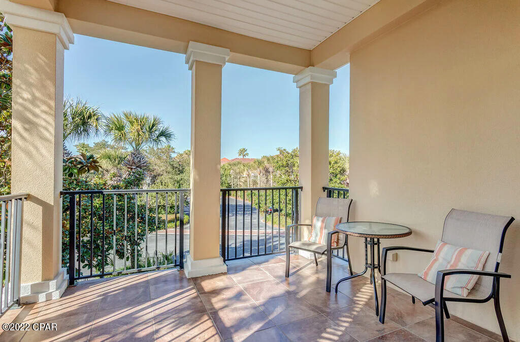 La Valencia Beach Resort - Residential