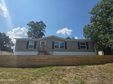 A home in Defuniak Springs