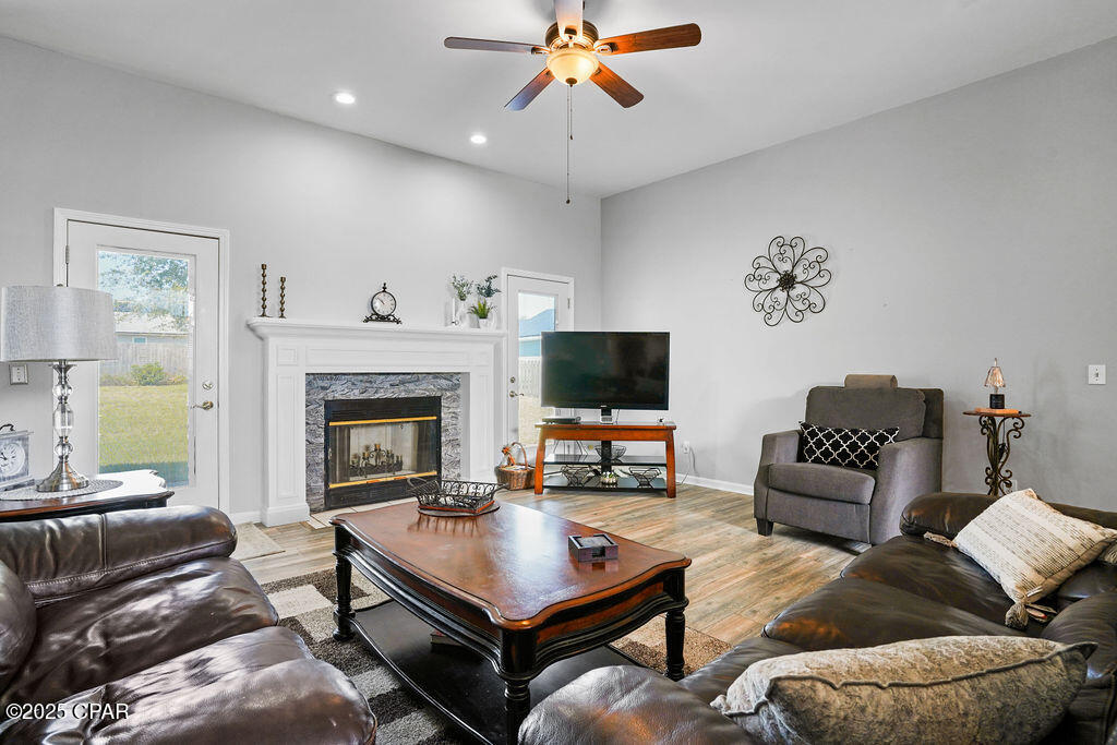 Shadow Bay Unit 5 - Residential