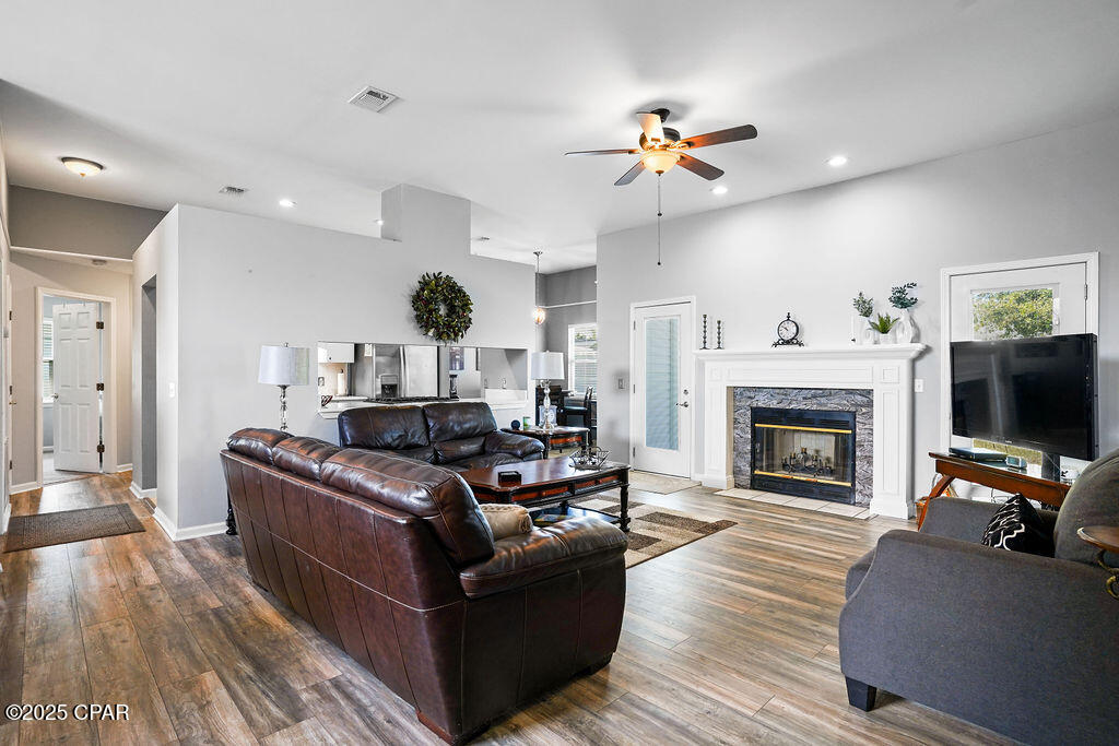 Shadow Bay Unit 5 - Residential