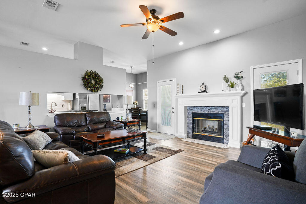 Shadow Bay Unit 5 - Residential