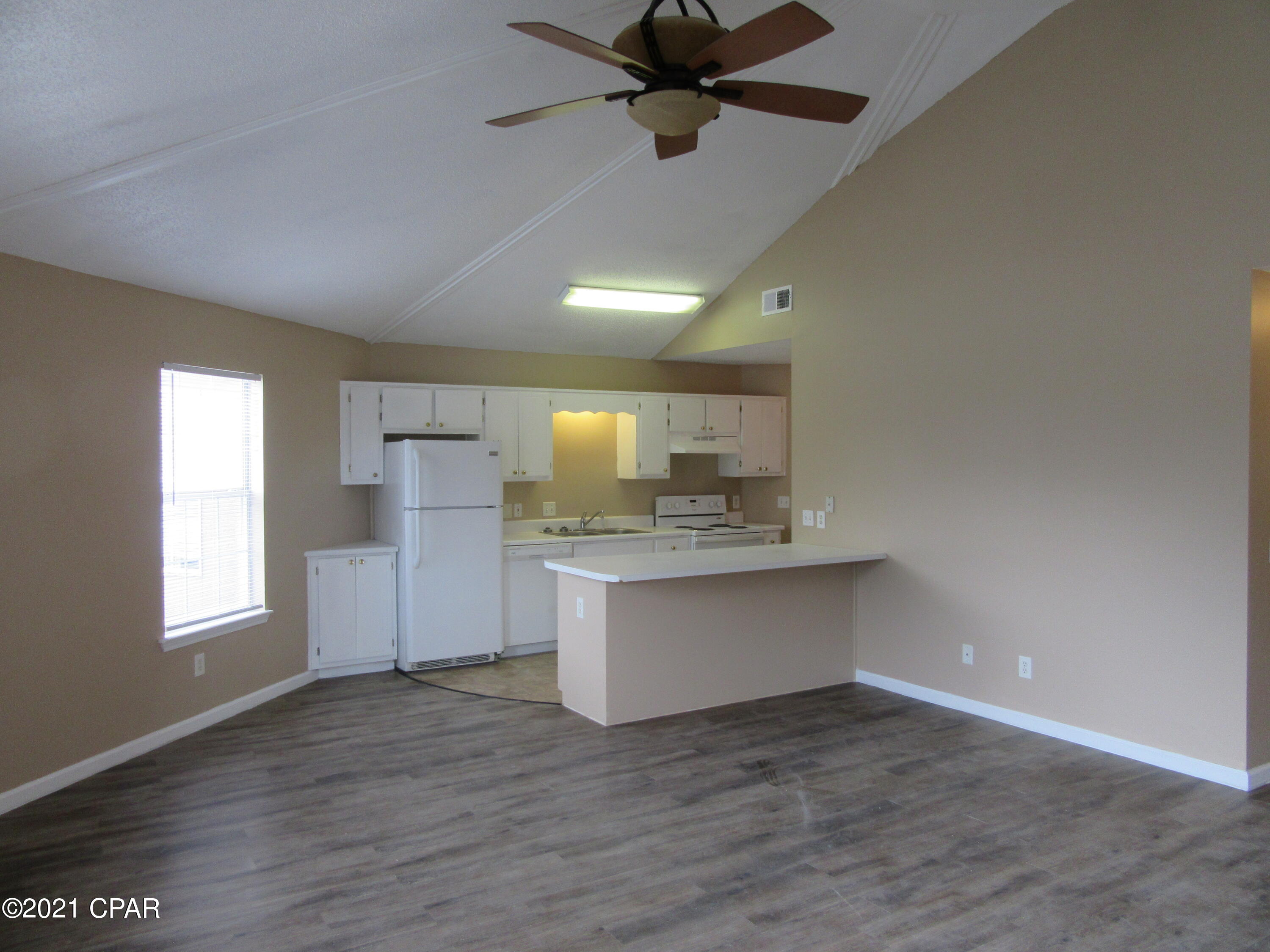 [No Recorded Subdiv] - Residential Lease