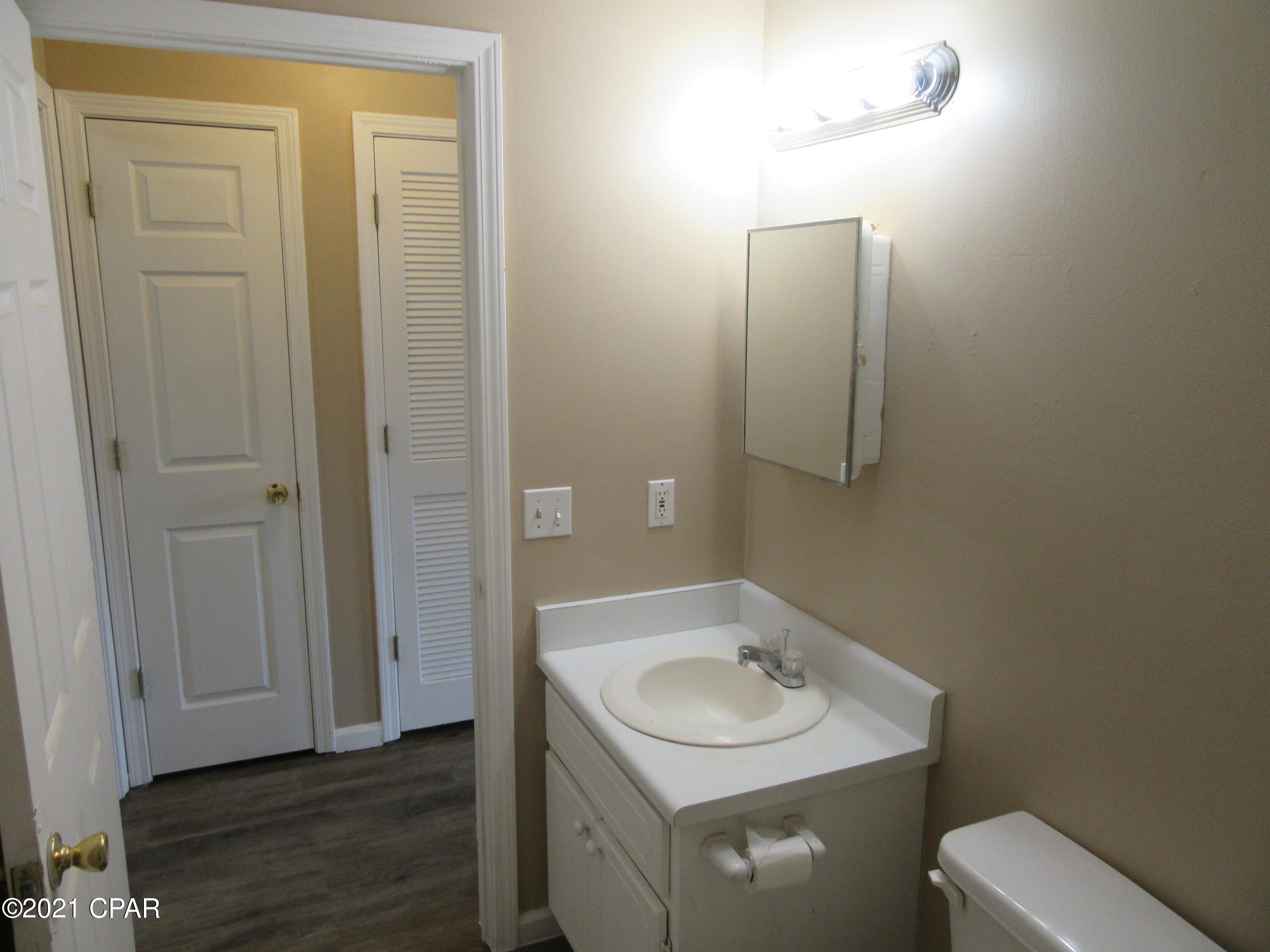 [No Recorded Subdiv] - Residential Lease