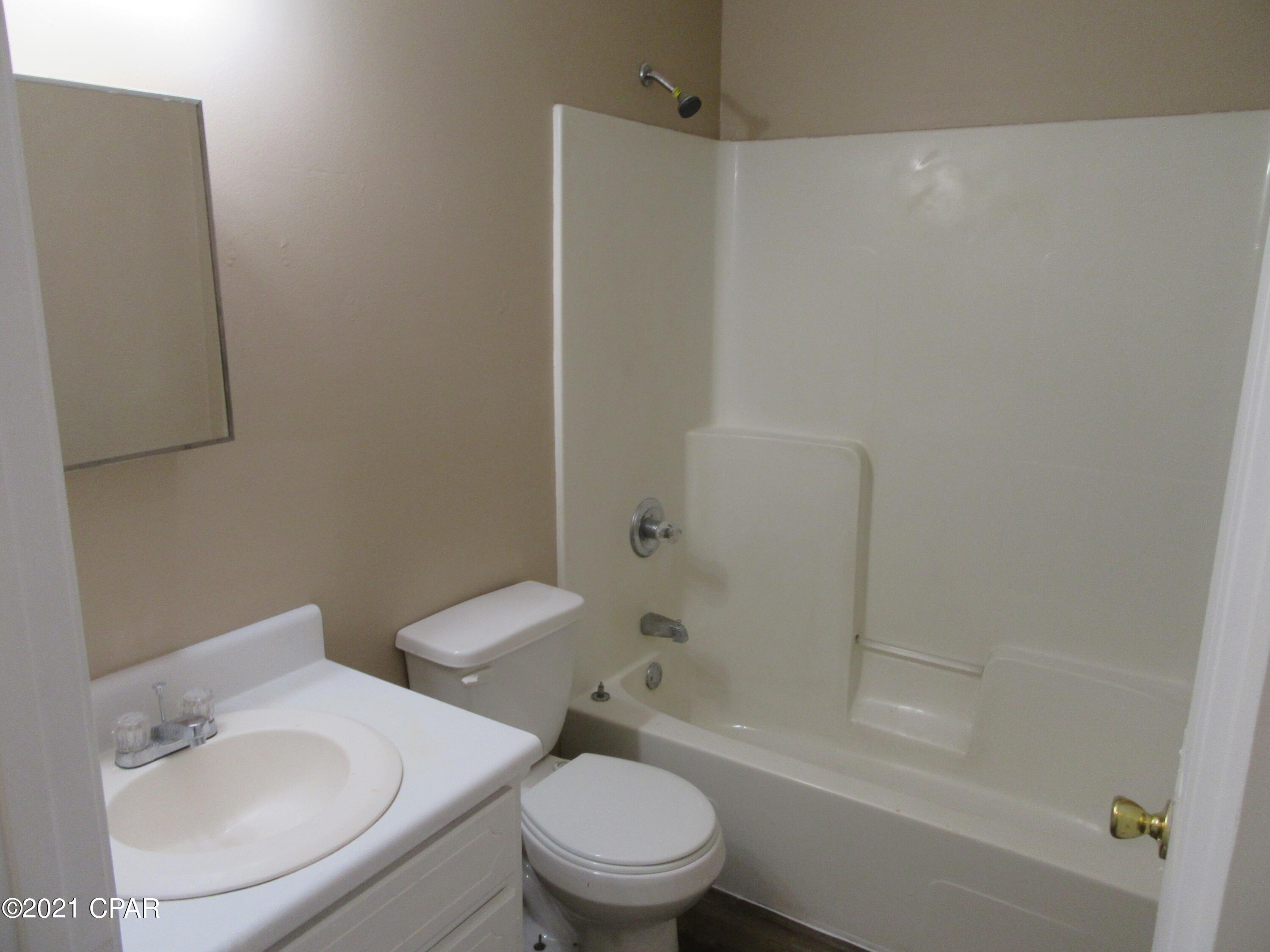 [No Recorded Subdiv] - Residential Lease