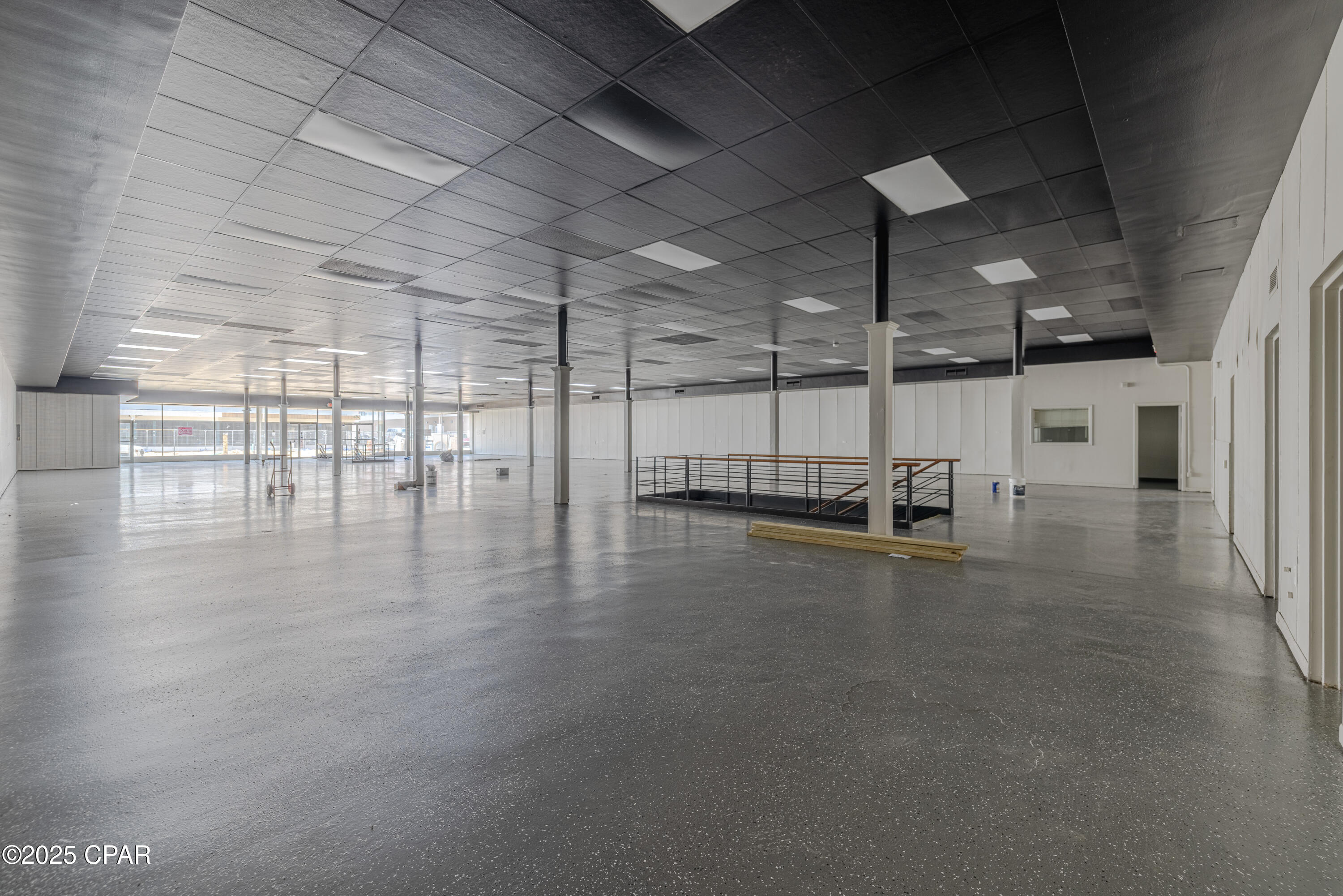 [No Recorded Subdiv] - Commercial Sale