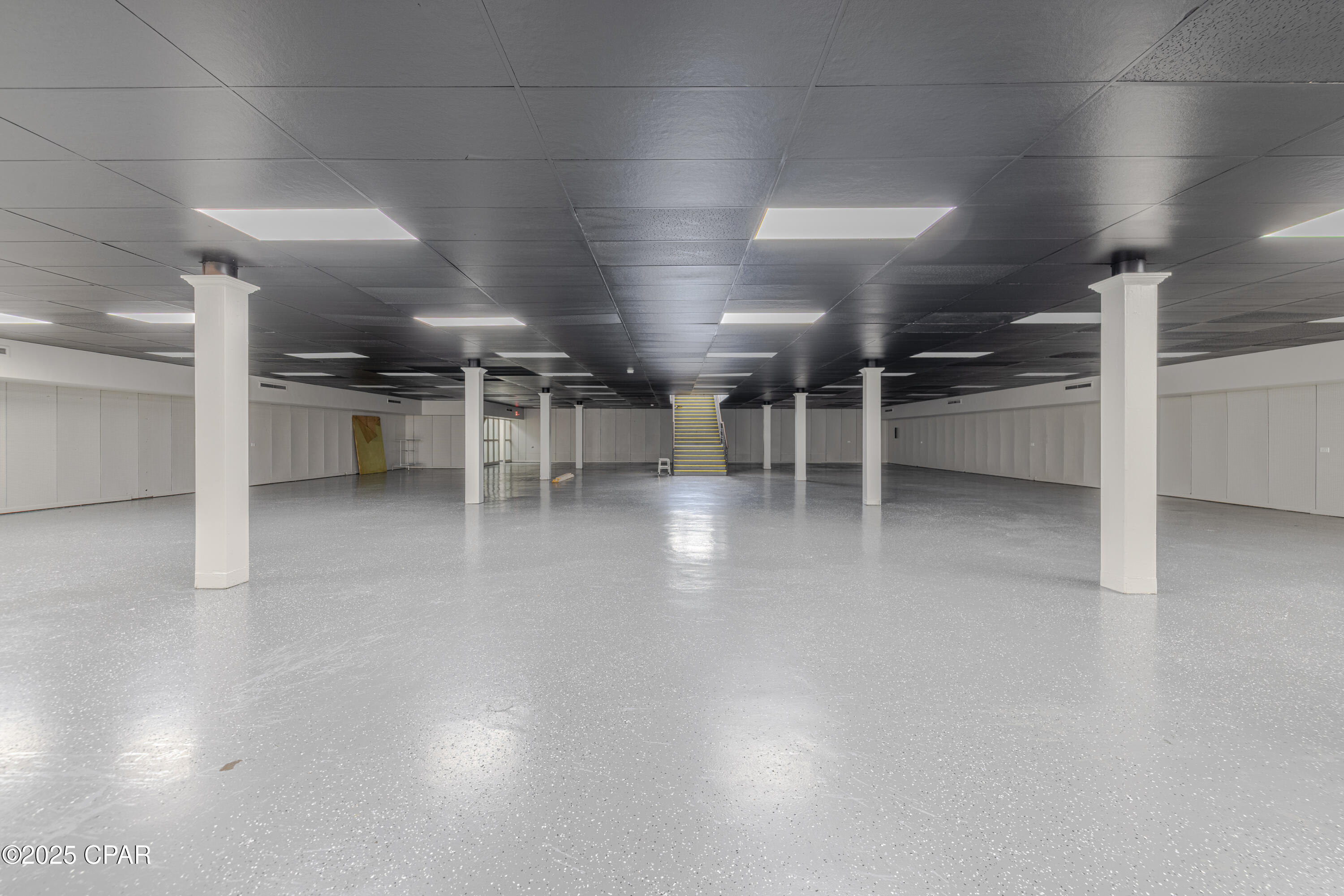 [No Recorded Subdiv] - Commercial Sale