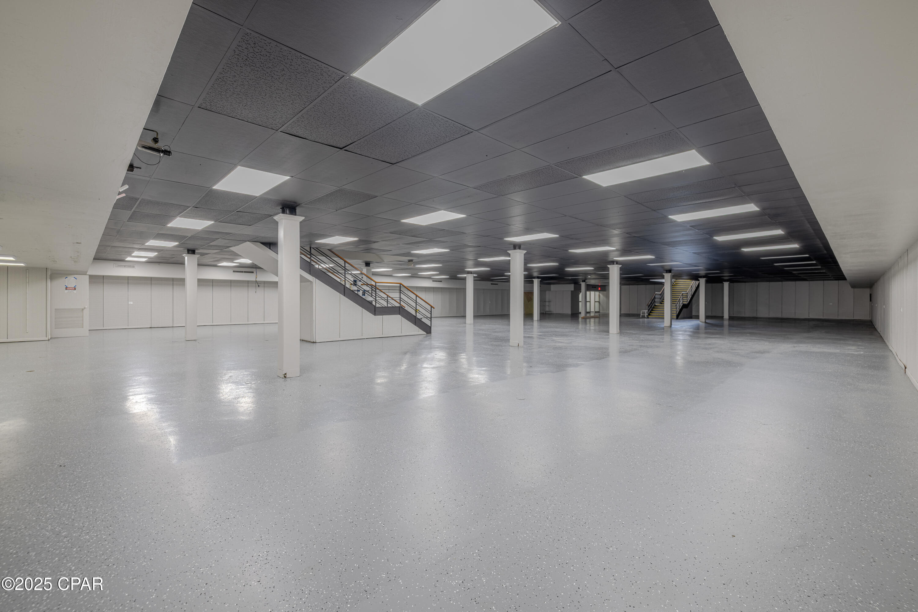 [No Recorded Subdiv] - Commercial Sale