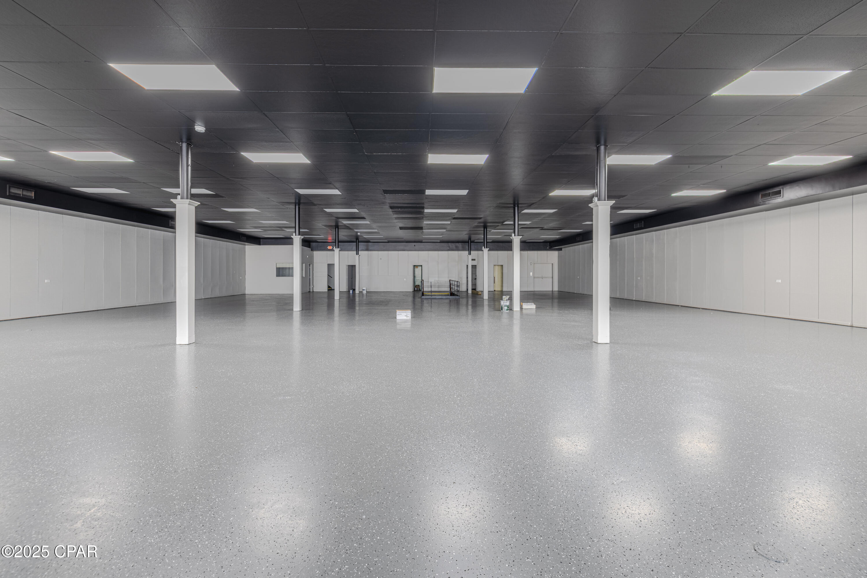 [No Recorded Subdiv] - Commercial Sale