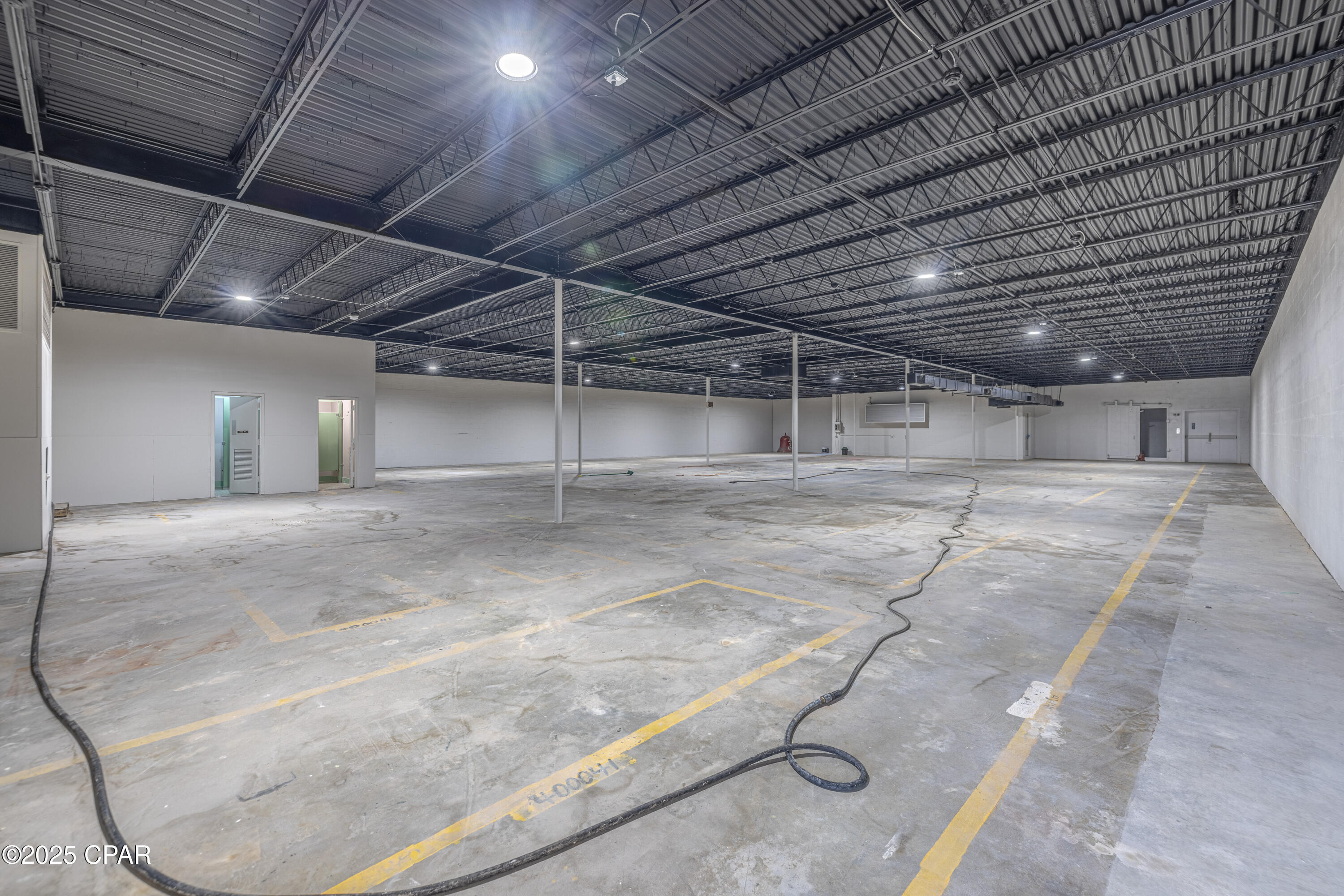 [No Recorded Subdiv] - Commercial Sale