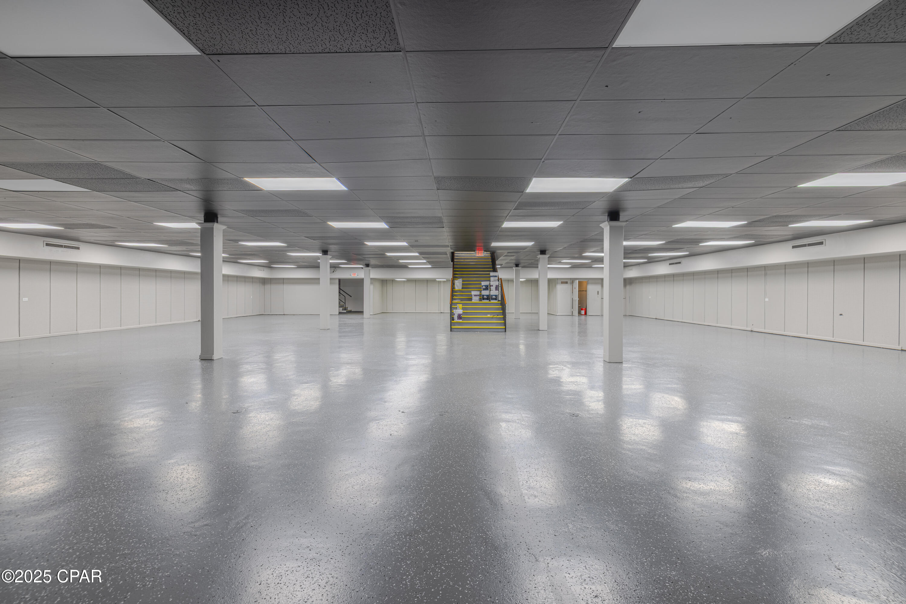 [No Recorded Subdiv] - Commercial Sale