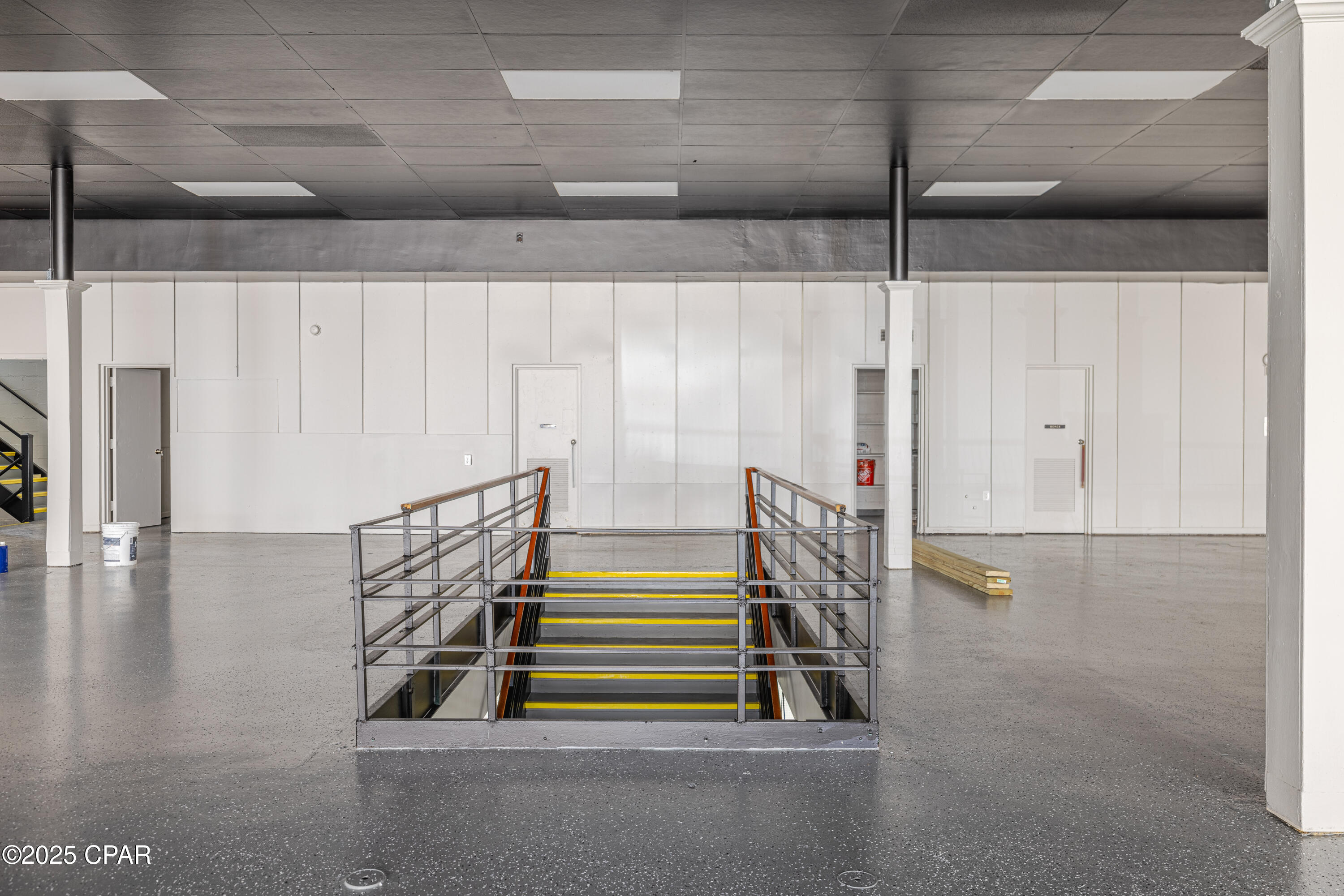 [No Recorded Subdiv] - Commercial Sale