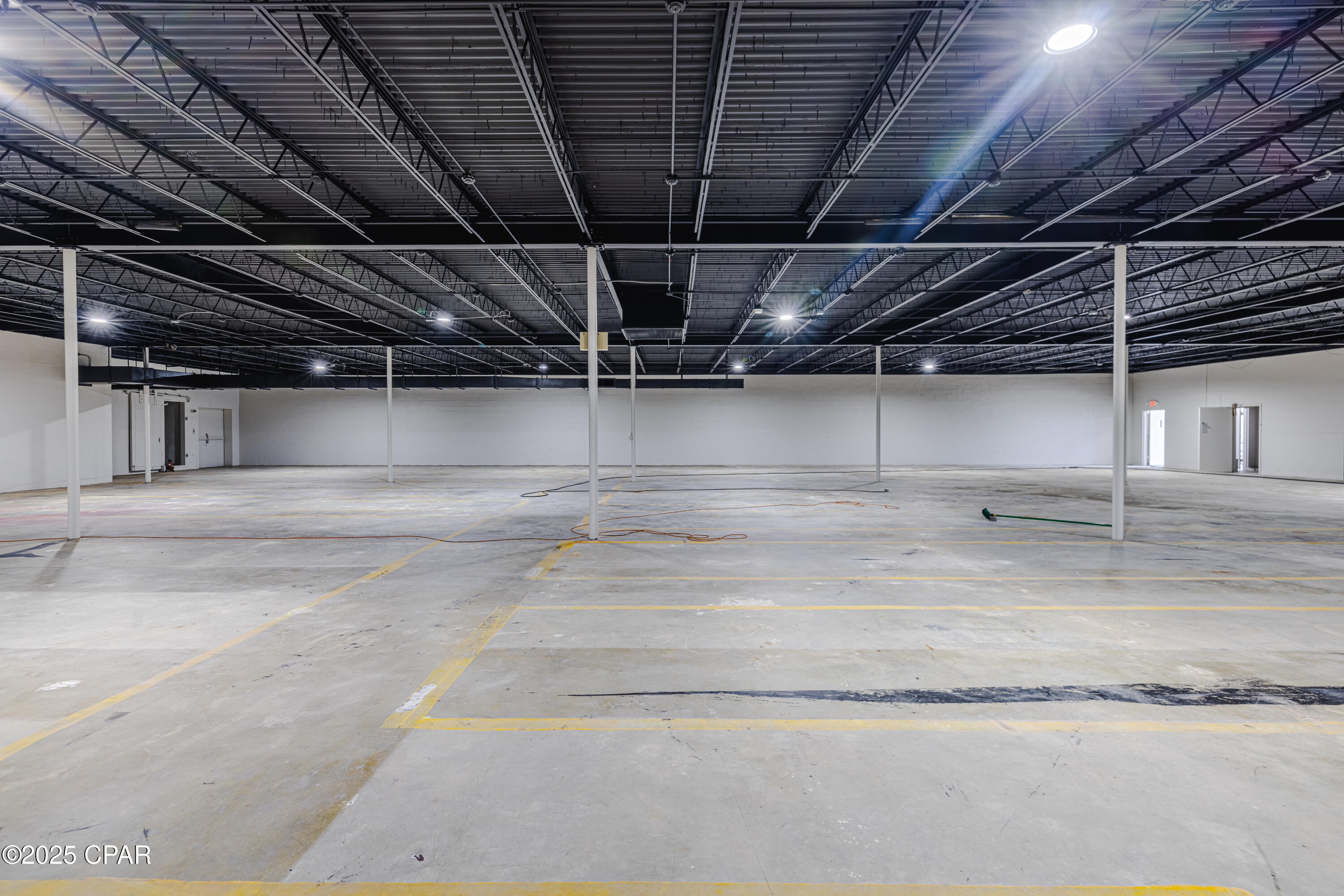 [No Recorded Subdiv] - Commercial Sale