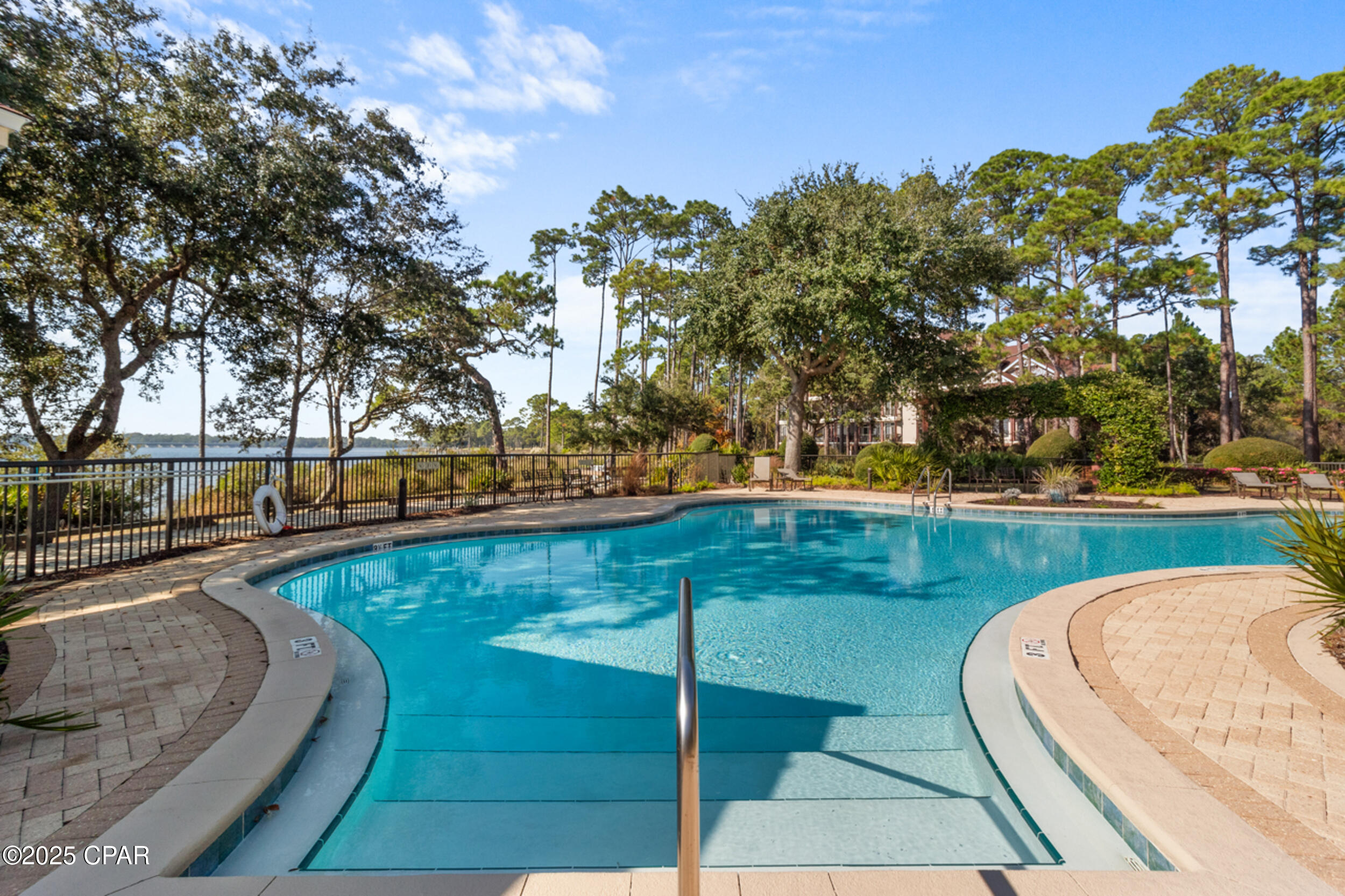 Lakeside Lodge At Prospect Pt - Residential