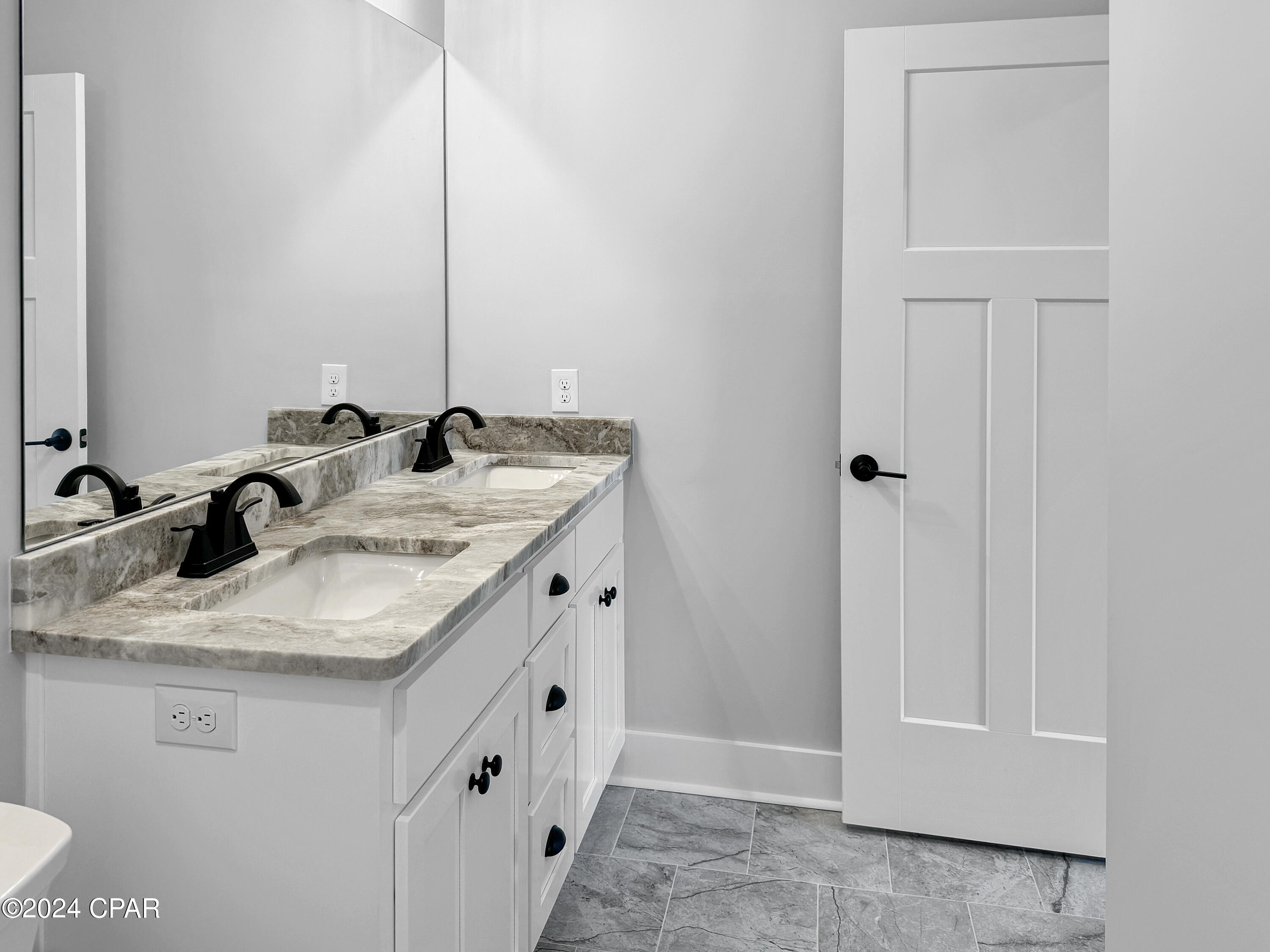 Laguna Beach Estates 6th Add - Residential