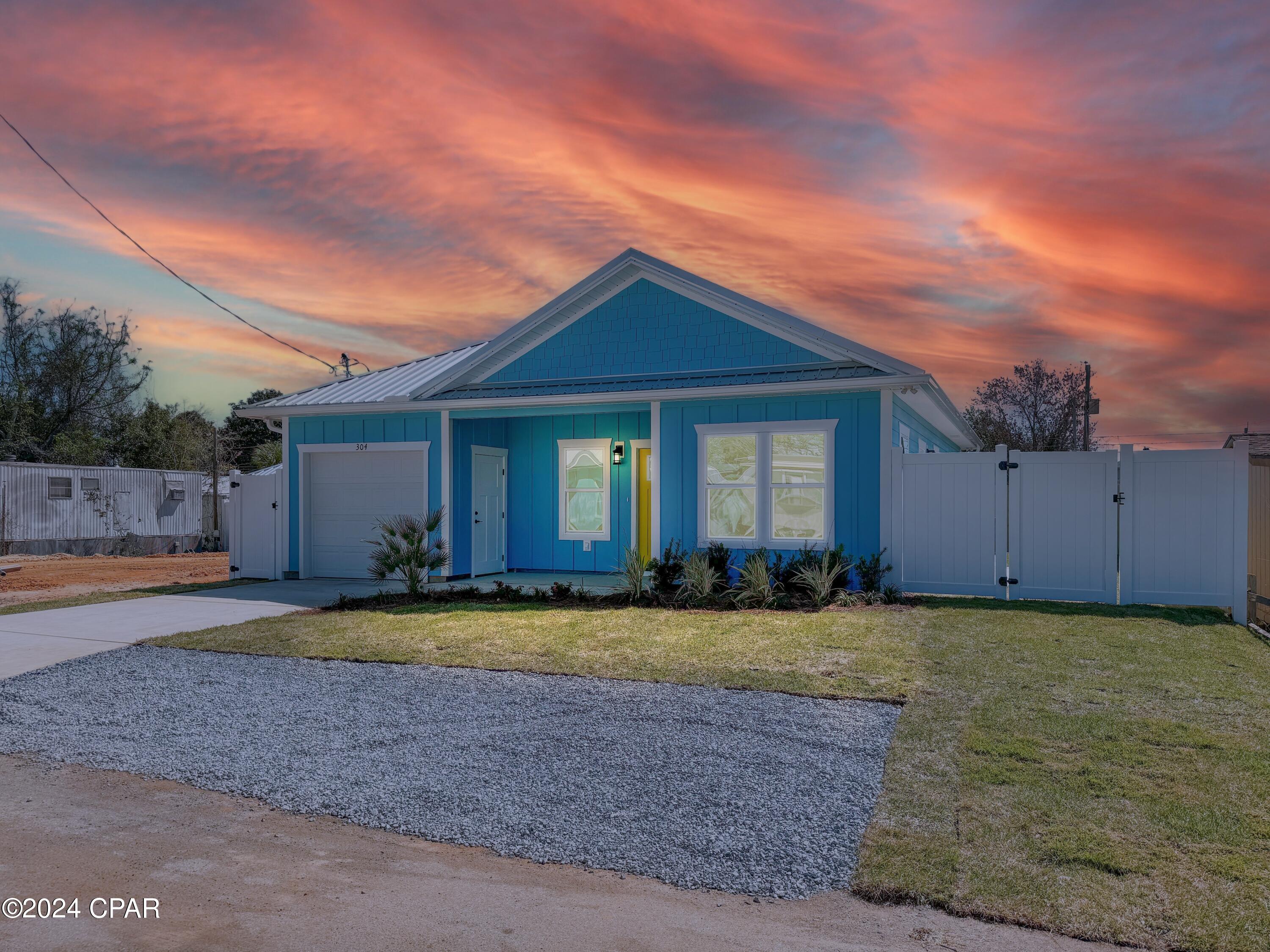 Laguna Beach Estates 6th Add - Residential