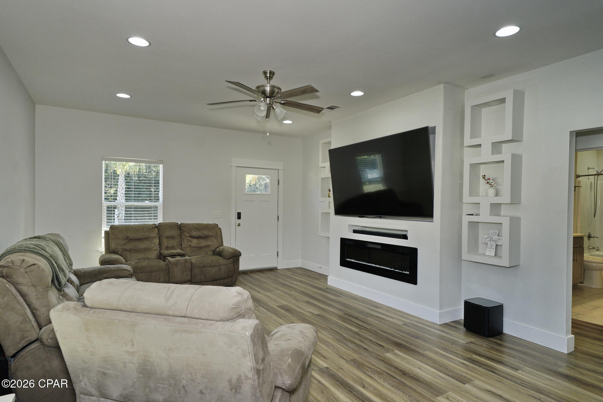 [No Recorded Subdiv] - Residential