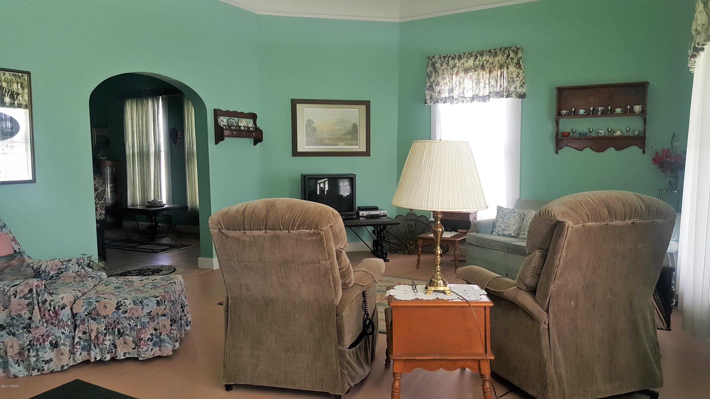 [No Recorded Subdiv] - Residential