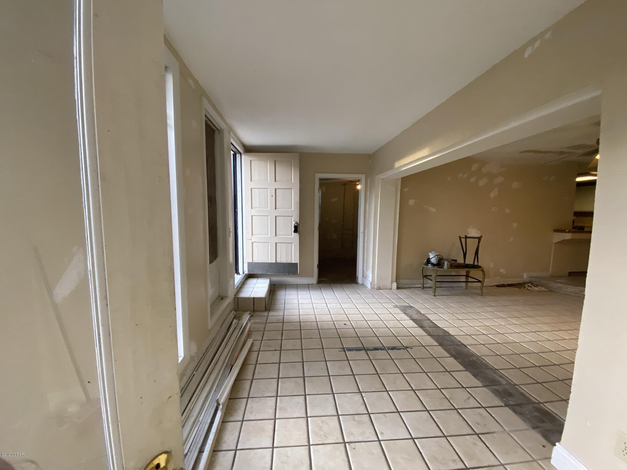 Biltmore Beach 1st Add - Residential