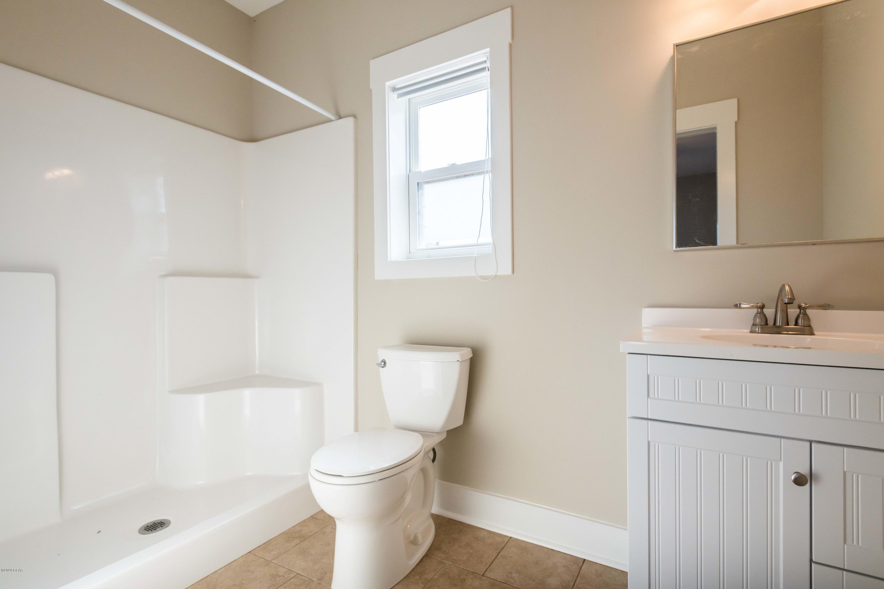 Laguna Beach Estates 8th Add - Residential