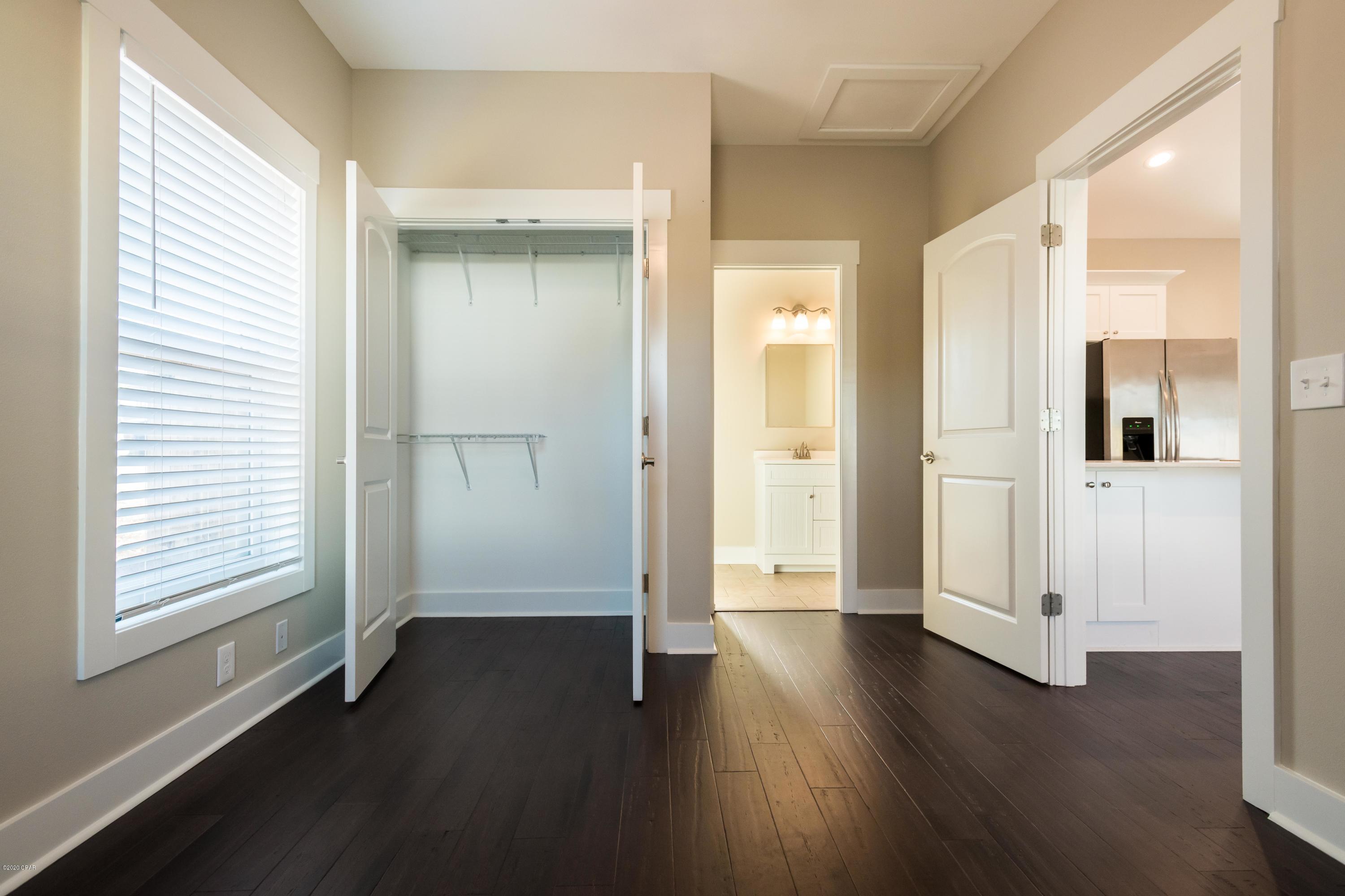 Laguna Beach Estates 8th Add - Residential