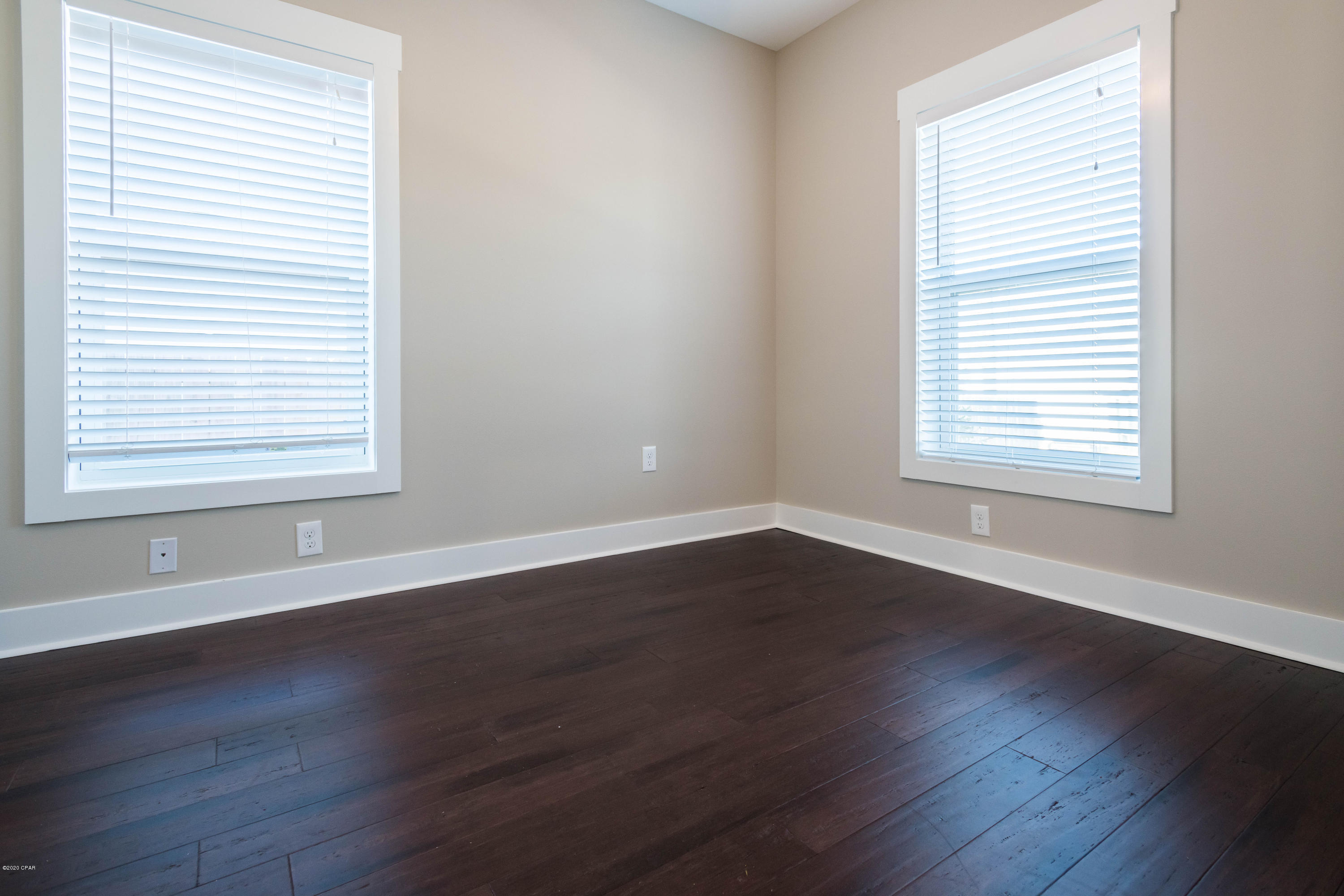 Laguna Beach Estates 8th Add - Residential