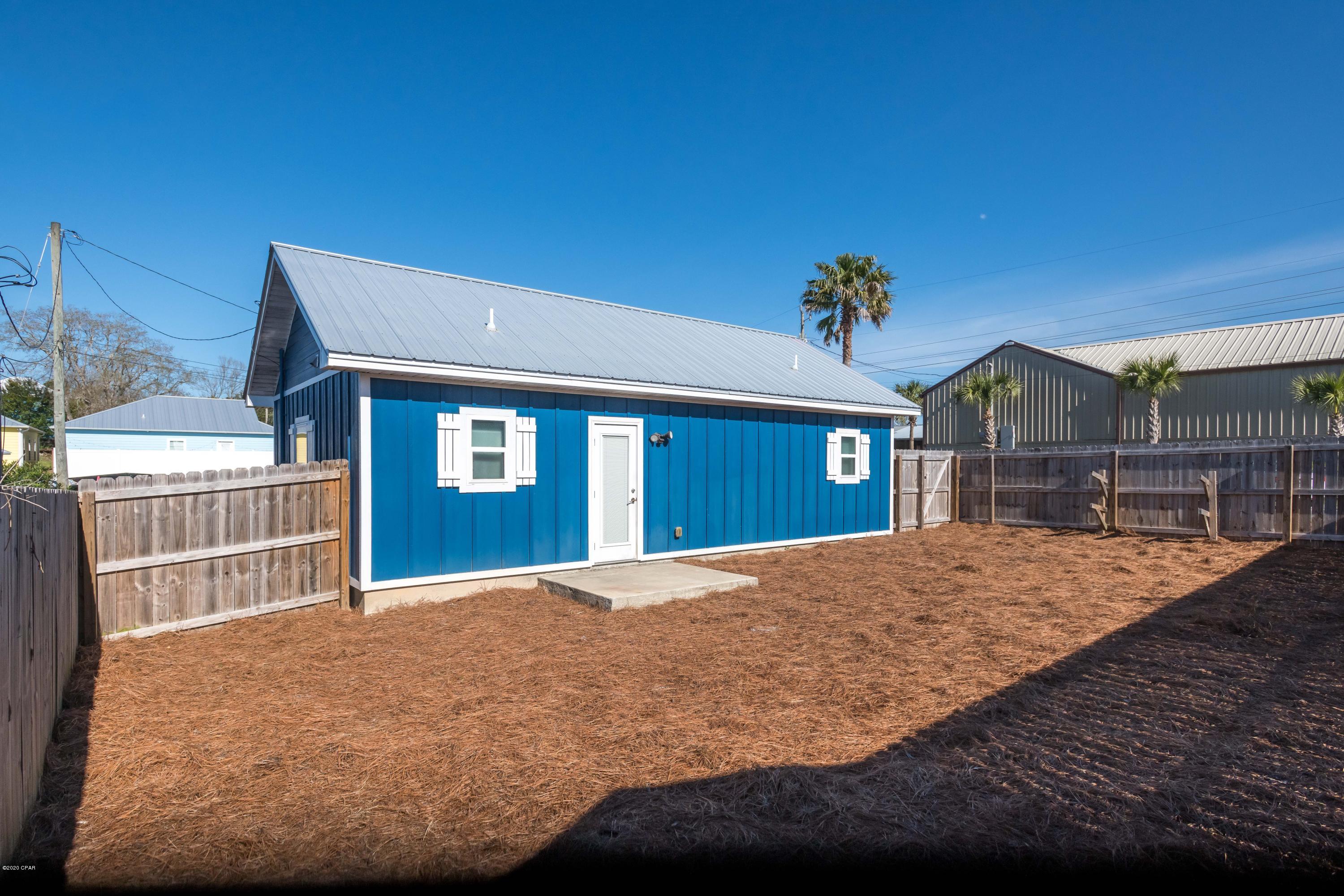 Laguna Beach Estates 8th Add - Residential